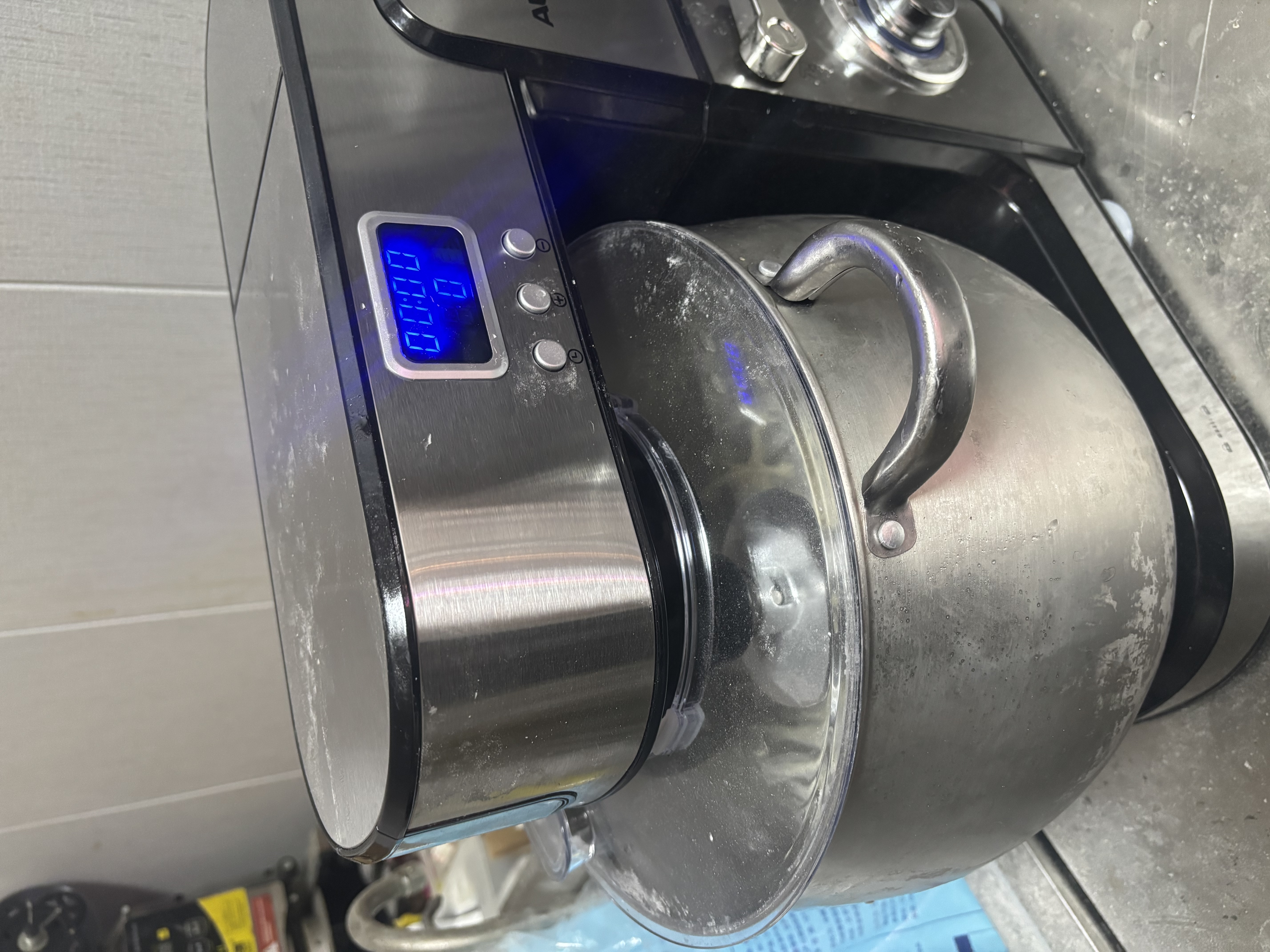 奥克斯（AUX）家商两用厨师机12L揉面机多功能和面机搅拌机全自动打蛋器奶油机2000W出膜快SC-617EC 晒单实拍图