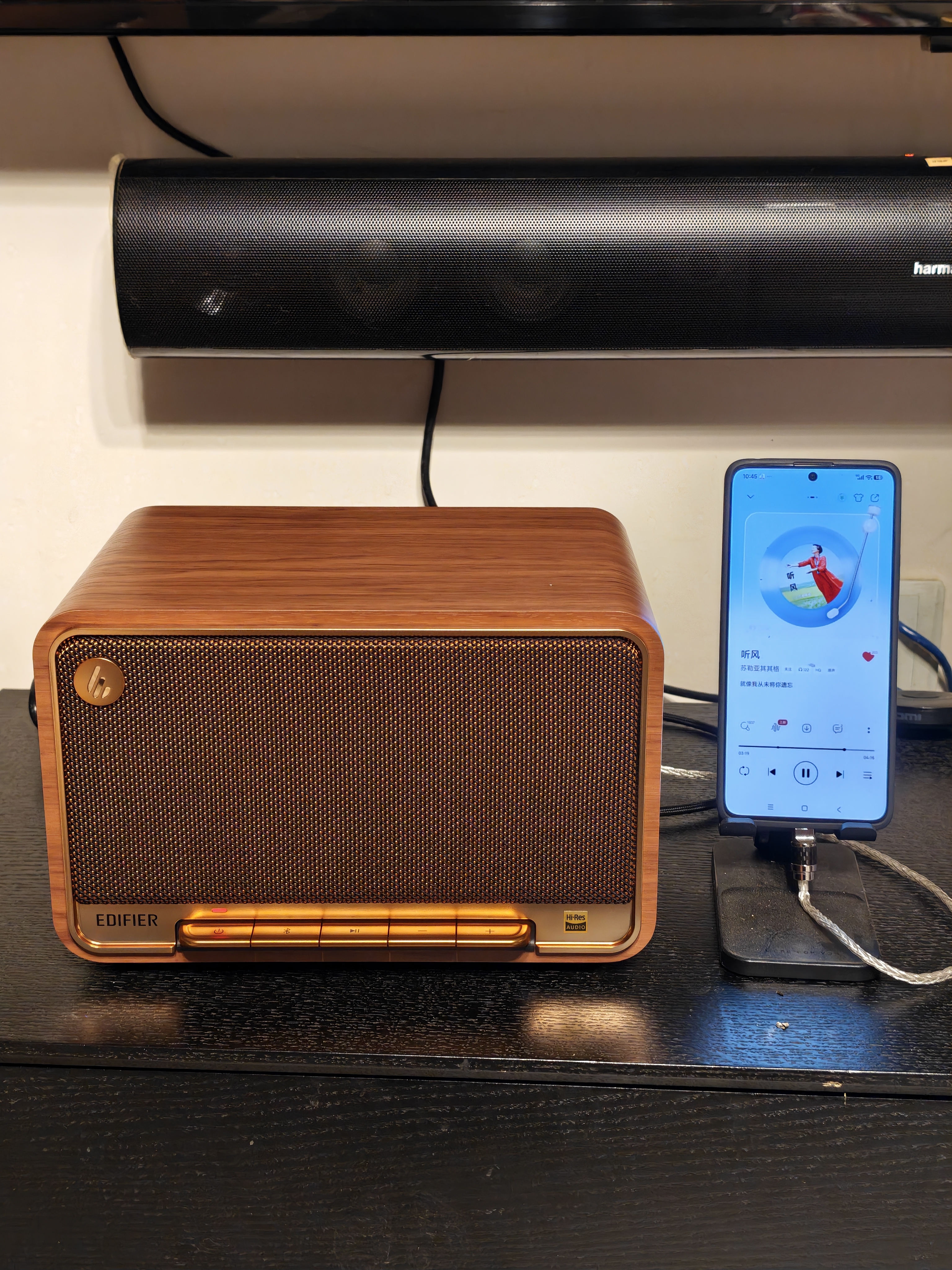 漫步者（EDIFIER）【2026年新品】M330 II 复古桌面蓝牙音箱 大功率无线可移动便携音响 一体式居家艺术音响 木纹色 实拍图