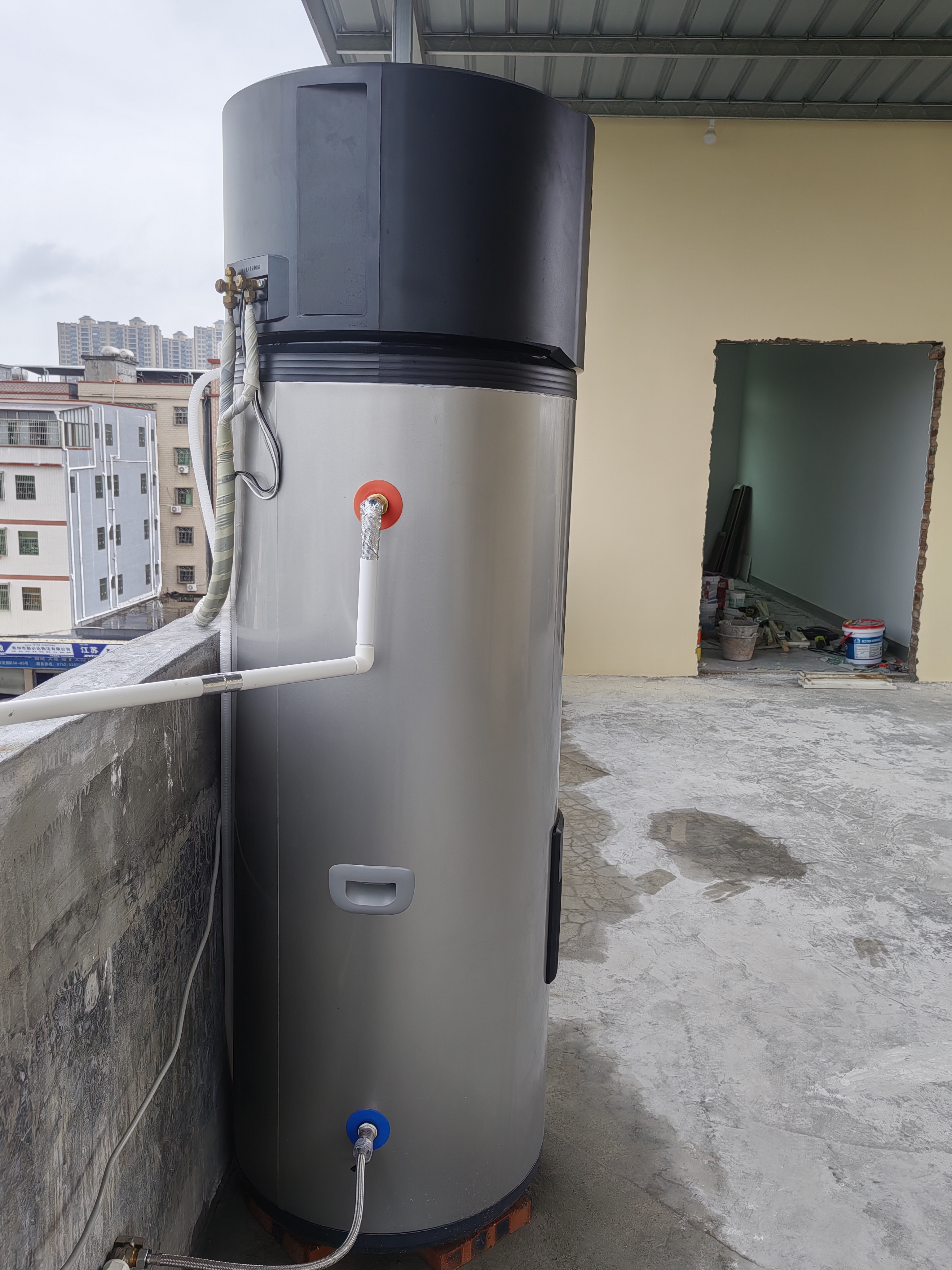海尔（Haier）巨省电太空能热水器265升大容量省电节能80度高温 太阳能空气能电热水器三合一 大容量家用热水器 256升变频款BQ7+抑垢净水洗/三能省电81％ 实拍图