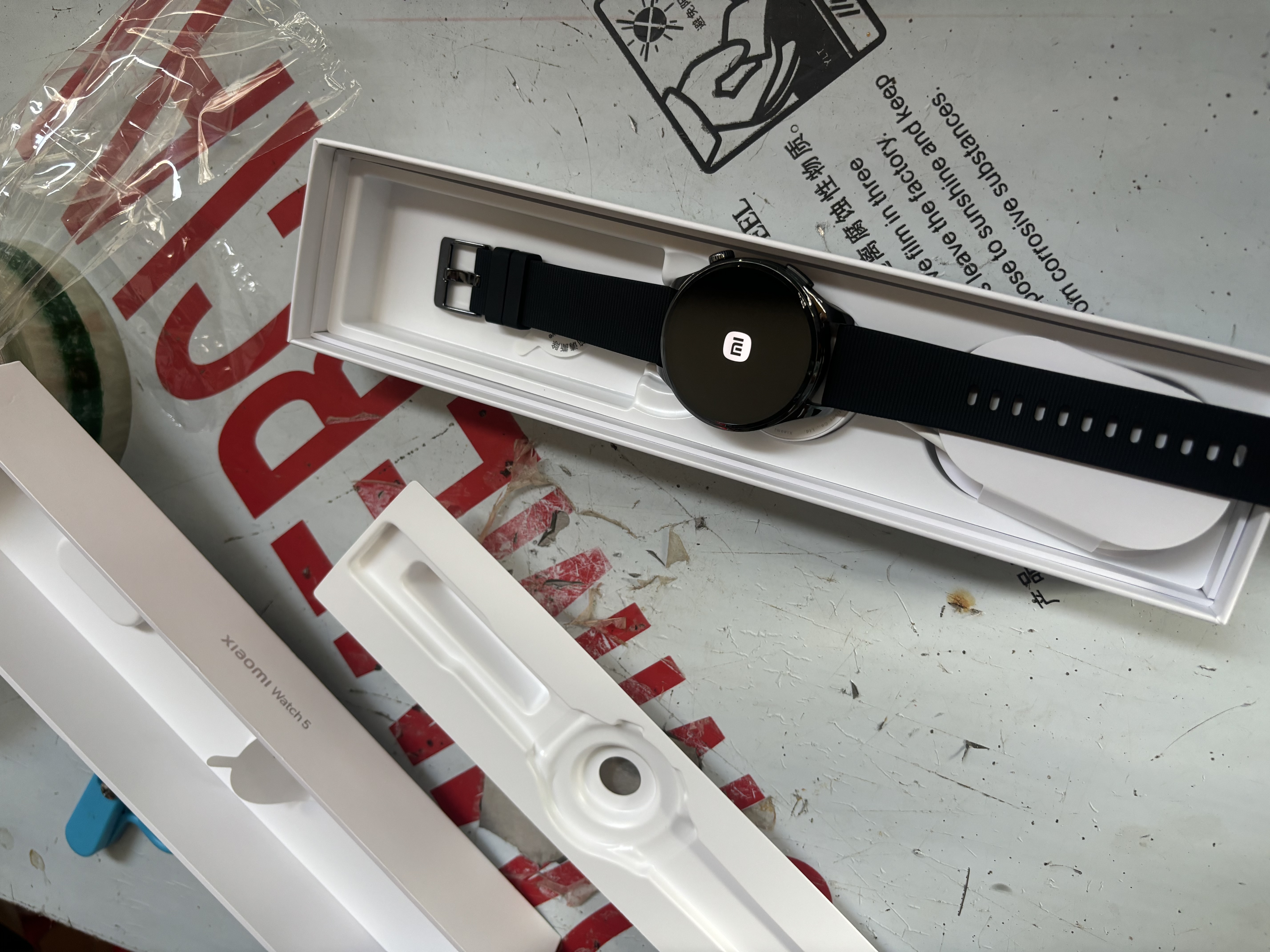 小米（MI）Xiaomi Watch 5 全智能旗舰手表 智能手势控制 心脏健康监测 健身房模式 黑色氟橡胶表带 蓝牙通话 实拍图