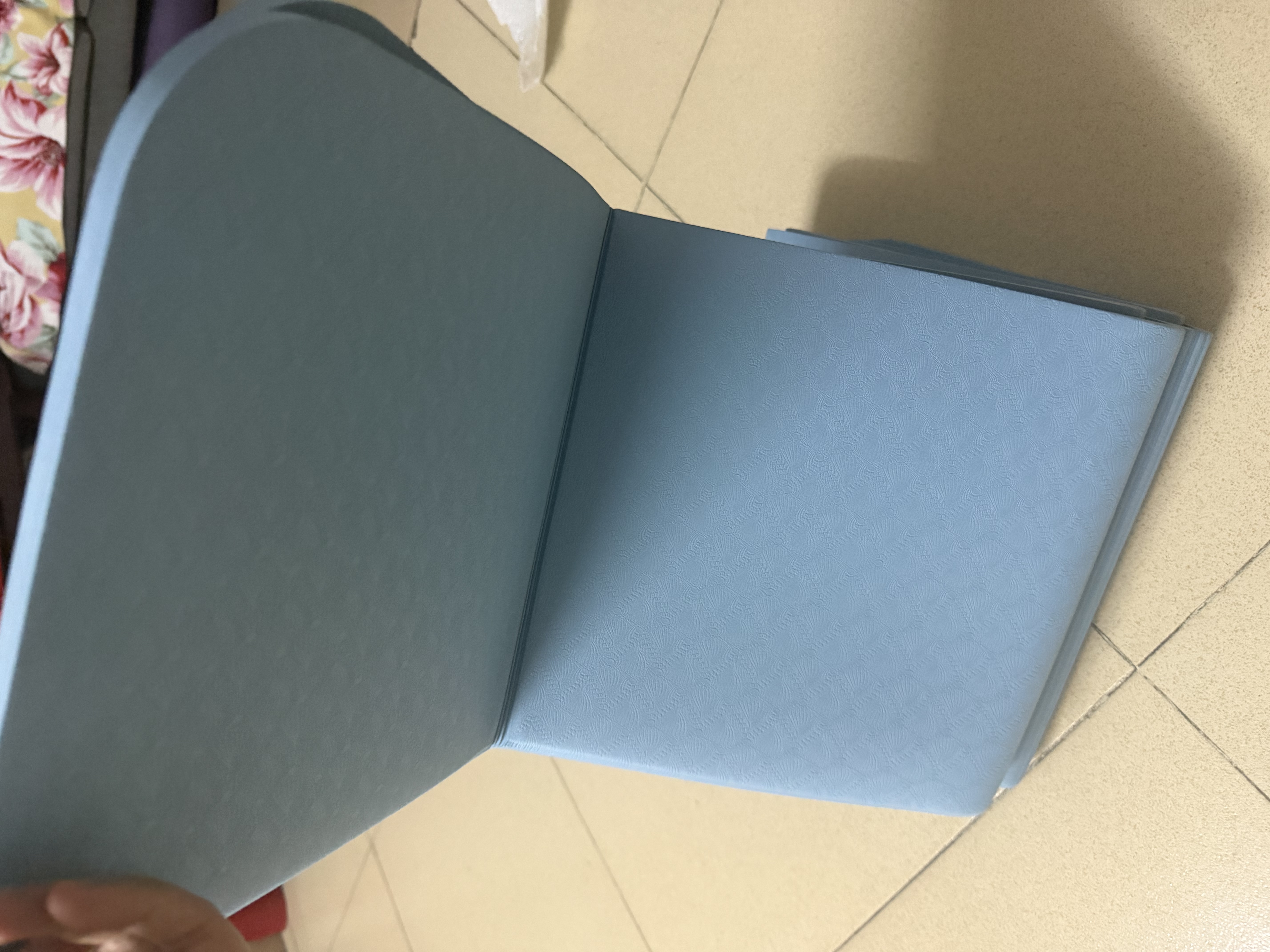 月迦可折叠瑜伽垫可睡觉小学生午睡垫专用加厚防潮垫便携儿童午休垫 宁静蓝【抗菌专利款】150x61cm 10mm(厚度) 实拍图