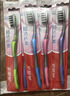 高露洁（Colgate）适齿炭软毛牙刷成人*9男士专用深层清洁独立装包装随机 实拍图