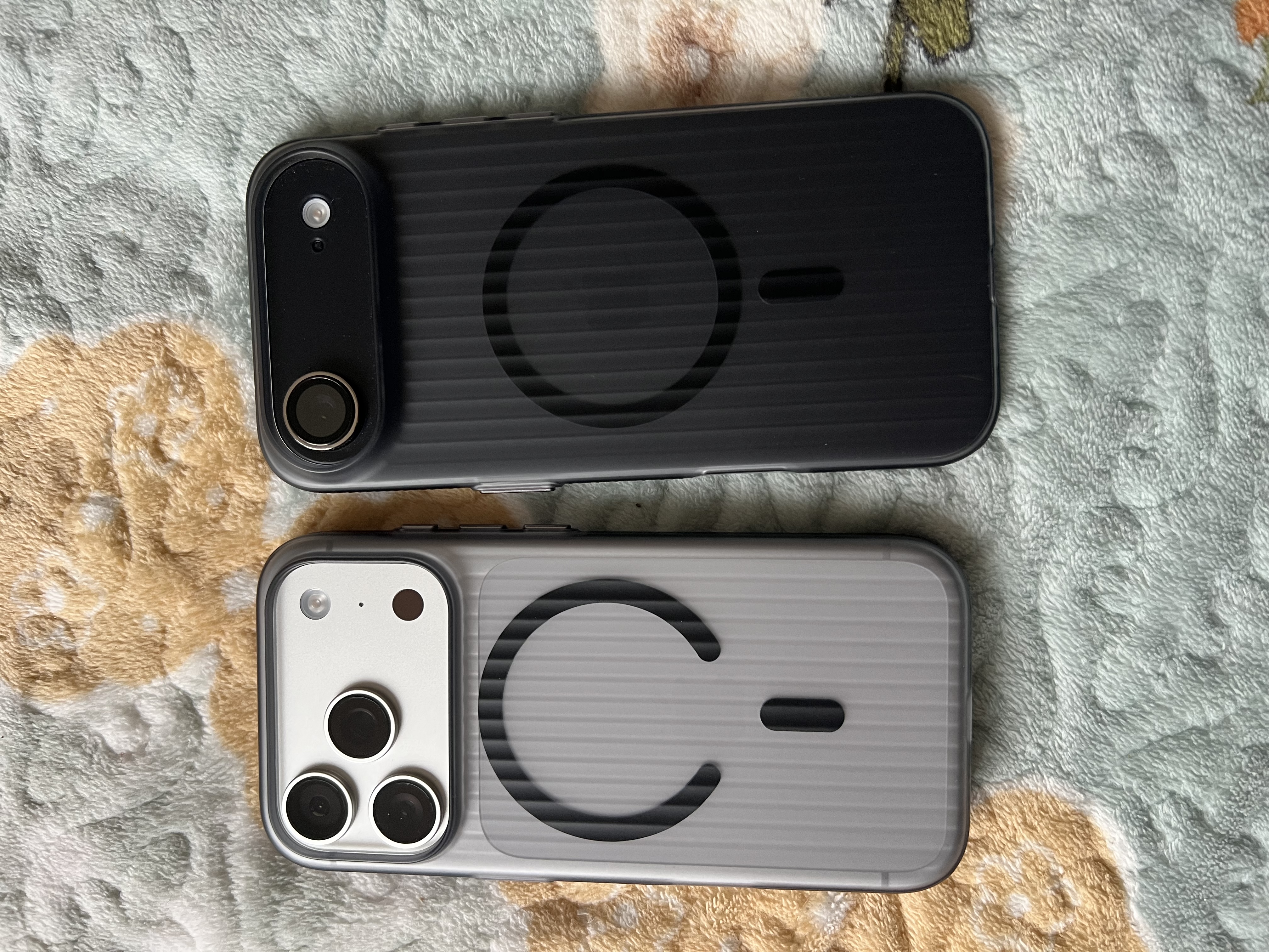 猩球卫士高级感防指纹适用Apple/苹果17Air磁吸瓦楞iPhone Air手机壳超薄行李箱条纹保护套磨砂外壳黑 实拍图