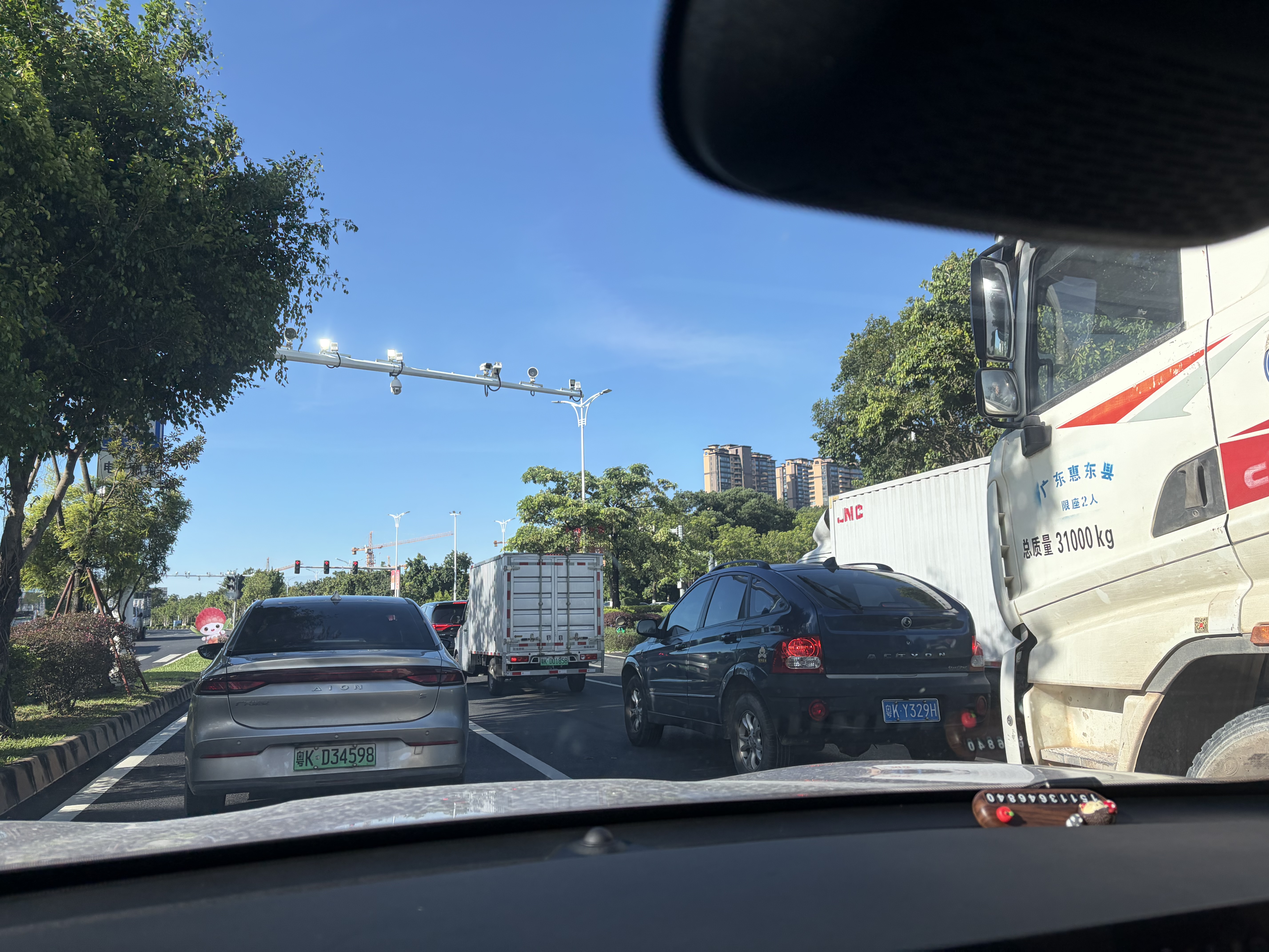 美基（MZJJ）汽车贴膜车膜汽车膜太阳膜隔热膜全车膜车窗玻璃隐私防晒防爆膜 V9氮化钛陶瓷全车膜(高清前挡+深色侧后) 实拍图