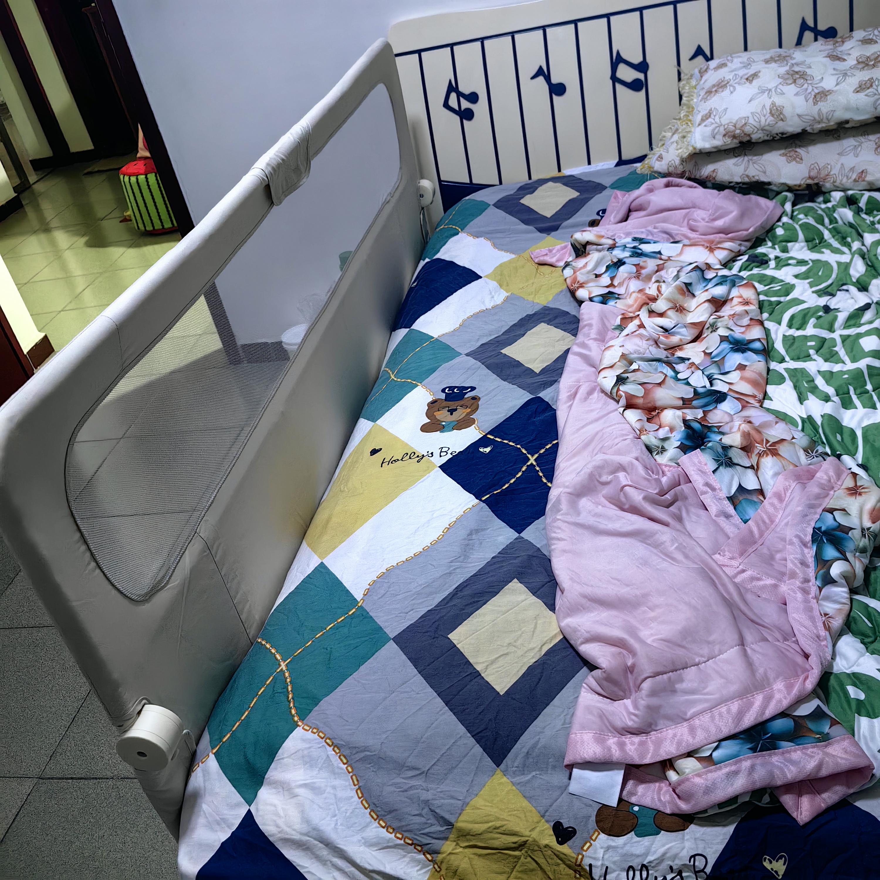新安怡（AVENT）飞利浦婴儿围栏护栏儿童宝宝防摔床边床挡板可折叠防掉床护栏1.8M 实拍图