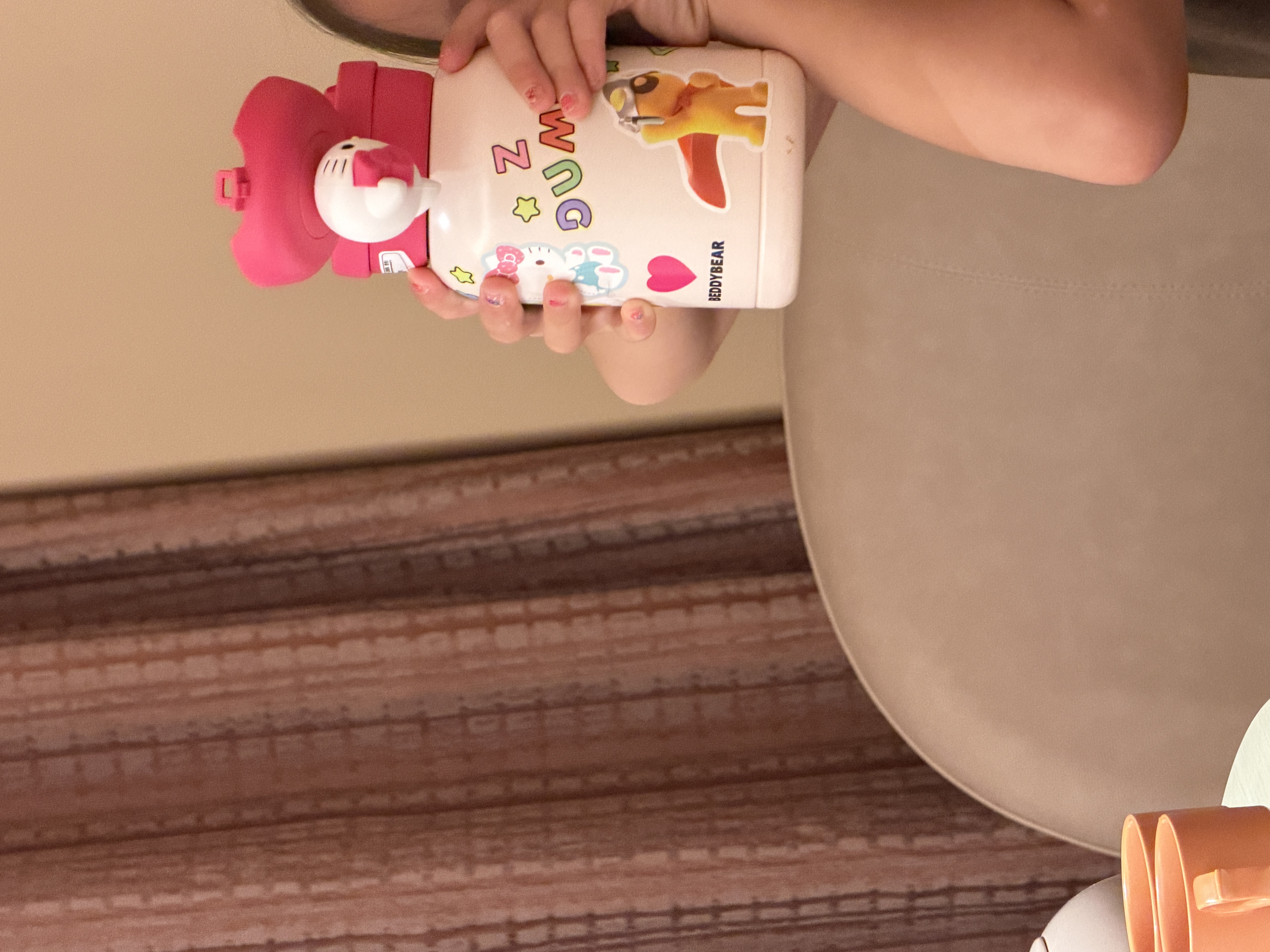杯具熊（BEDDYBEAR）开口笑双饮儿童保温杯带吸管水杯学生杯大容量保温壶600ML Kitty 实拍图