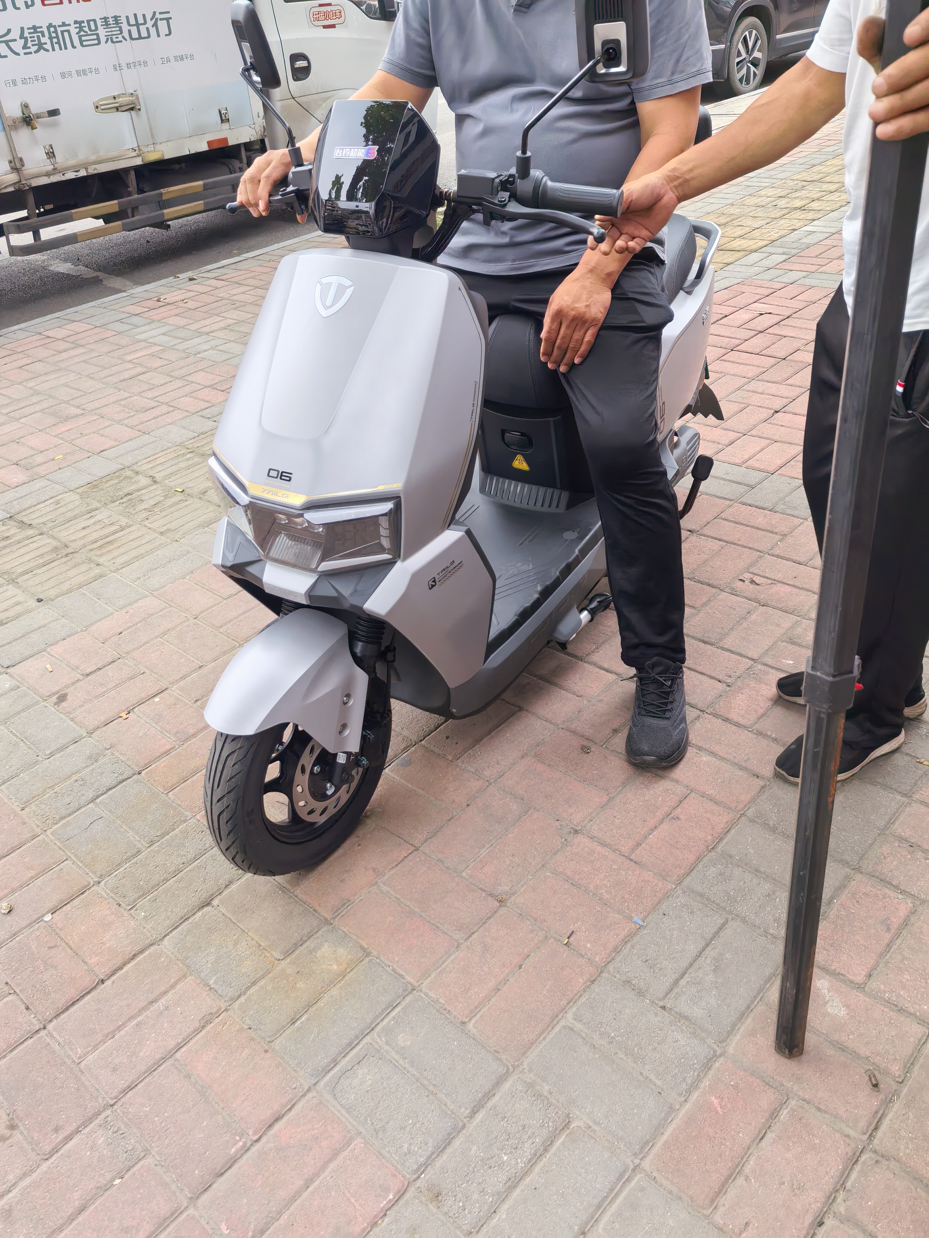 台铃电动车【门店自提】超能6·坦途电动摩托车高端长续航电摩通勤代步电瓶车 请到店选购颜色 实拍图
