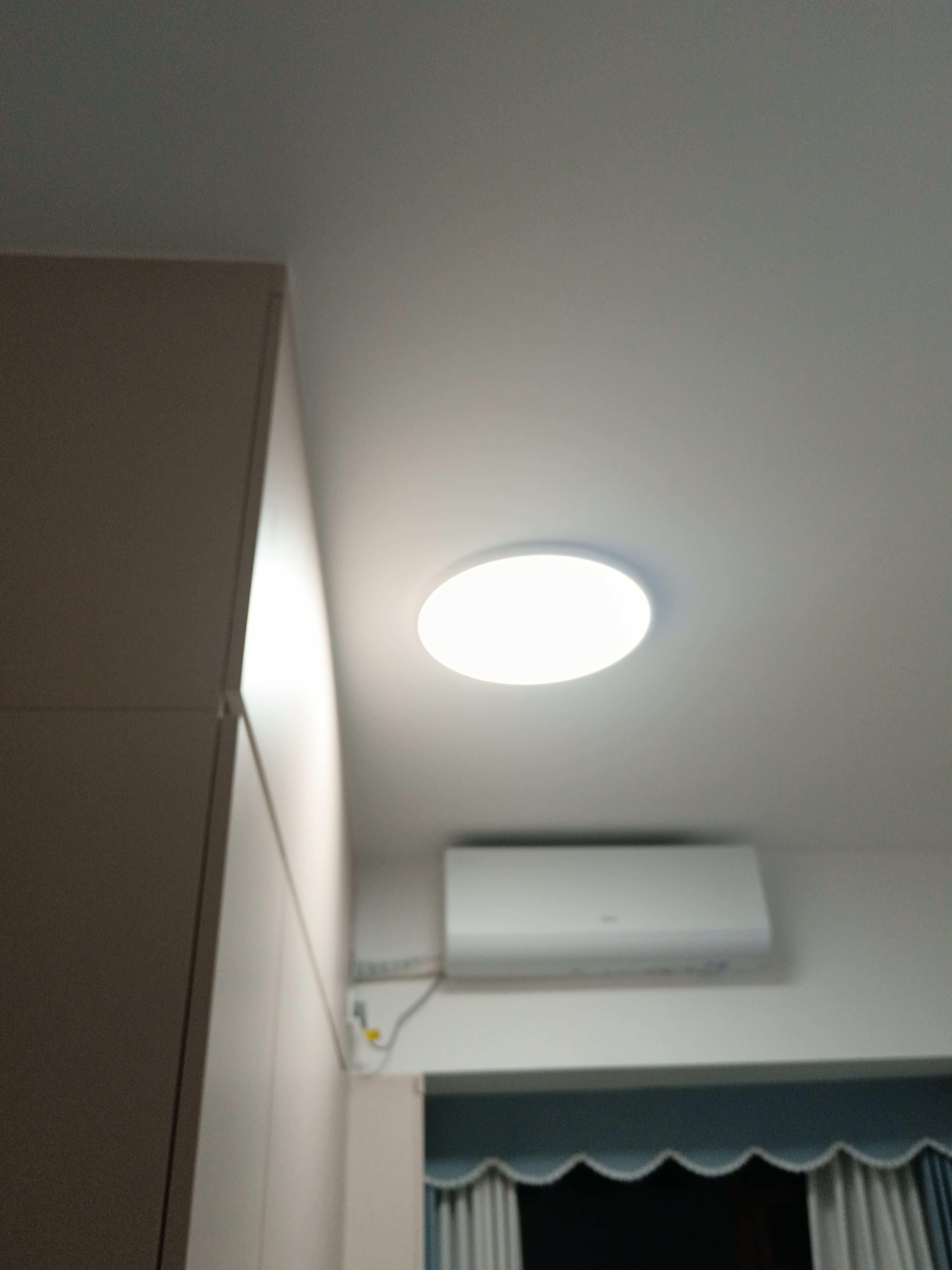 海尔空调净省电 大1匹挂机变频壁挂式 卧室家用 一级能效节能 国家补贴 KFR-26GW/E1-1 实拍图