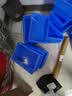 固乡加厚塑料零件盒  分类筐物流周转箱 工具箱 储物箱 收纳箱小方盒 X4# 蓝色 300*200*80mm  2个装 实拍图