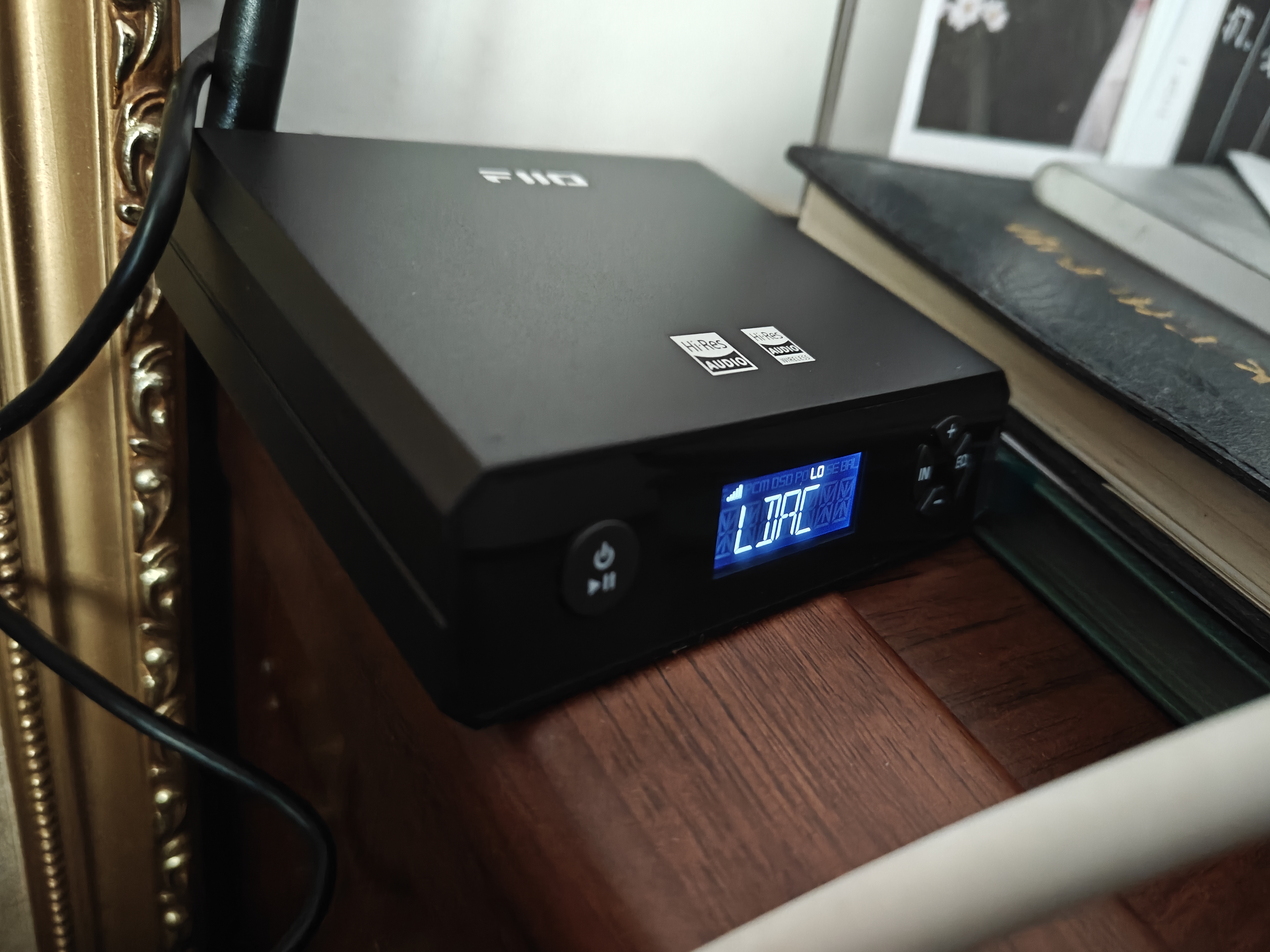 飞傲（FiiO）&翡声 BR13蓝牙音频接收器 USB声卡家用电视音箱功放适配器 黑色 实拍图