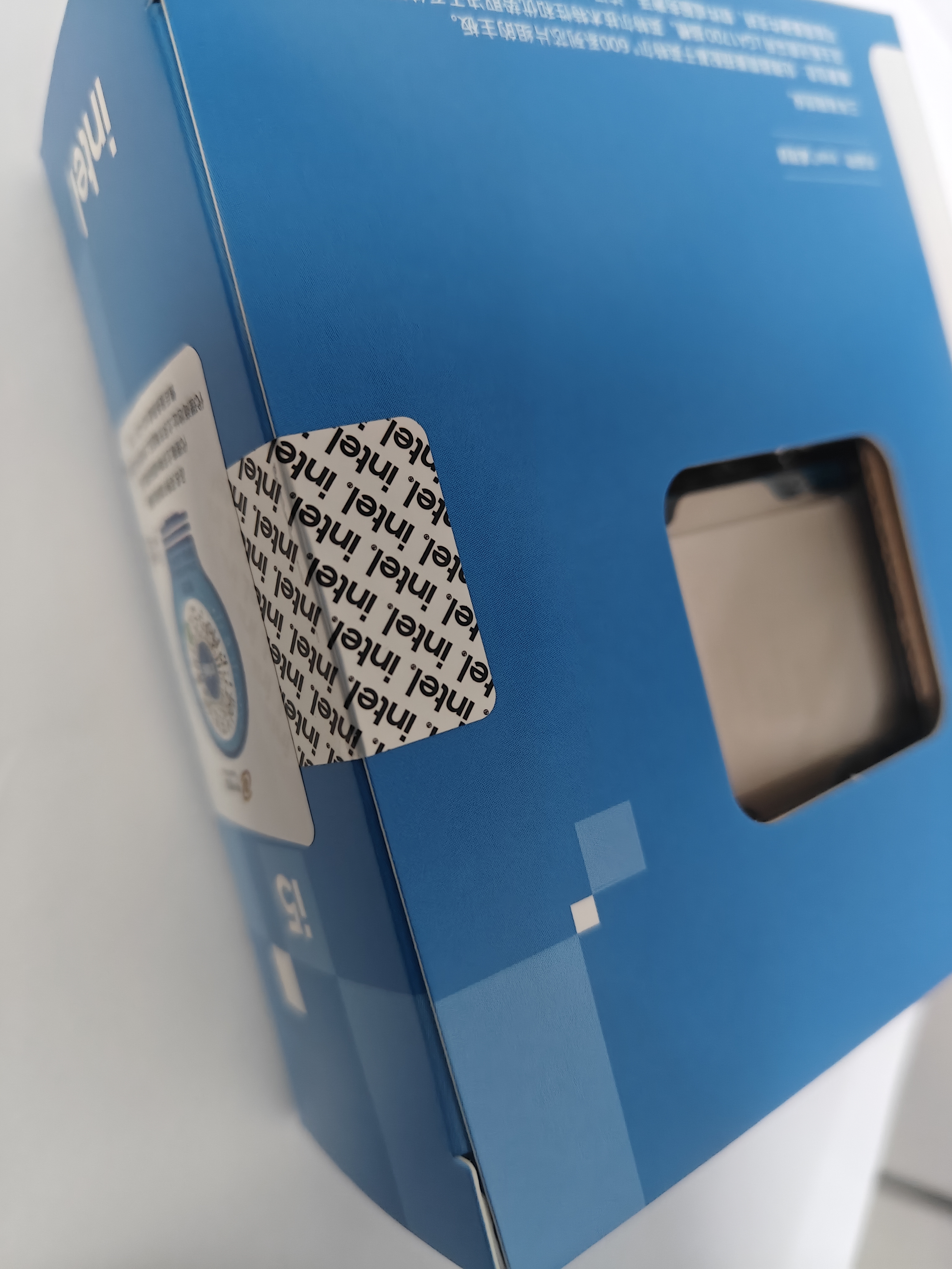 英特尔（Intel）酷睿12代 i5处理器12600KF 10核16线程 单核睿频至高可达4.9Ghz 20M三级缓存 盒装CPU 实拍图