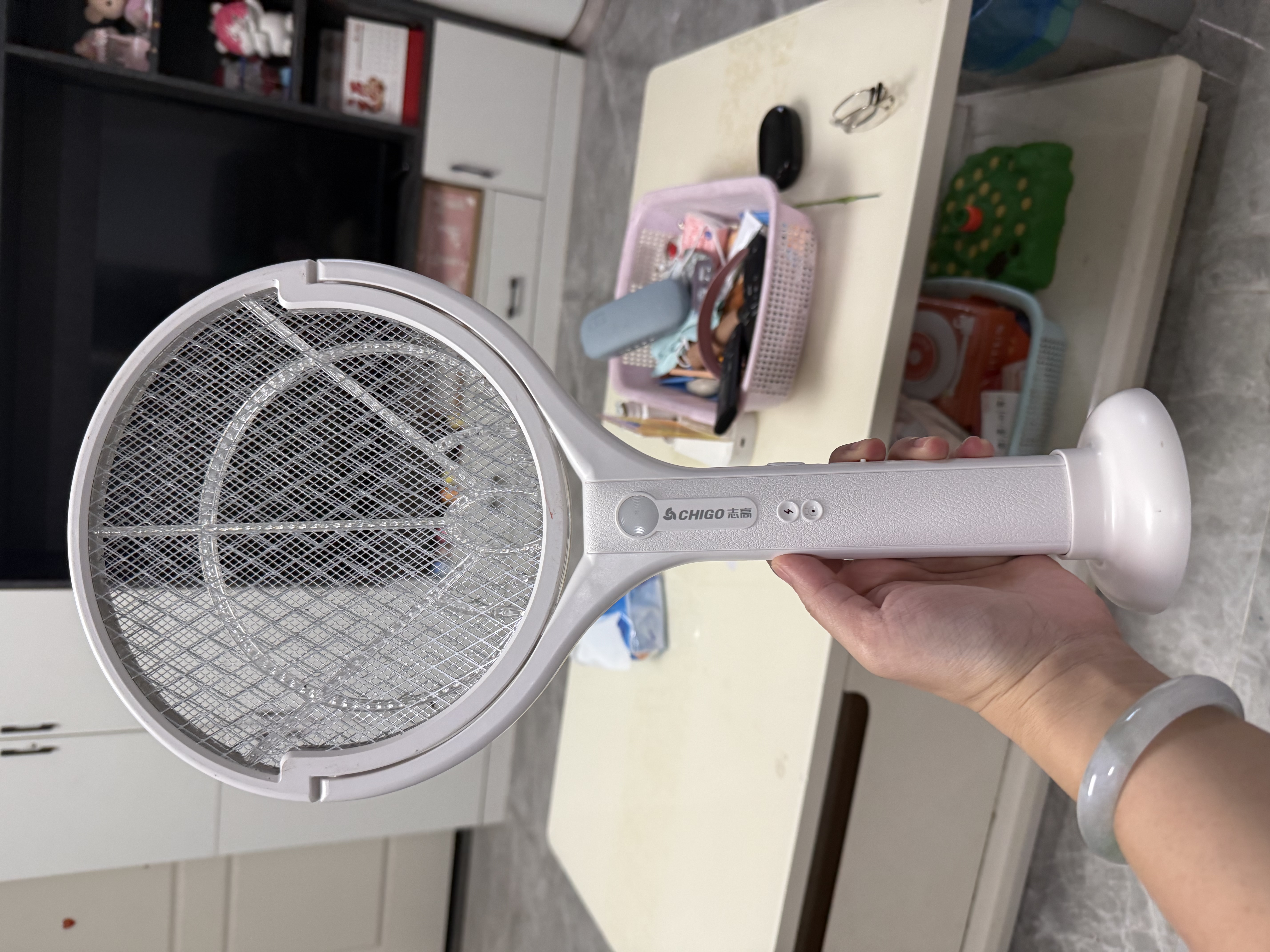 志高（CHIGO）电蚊拍充电式可伸缩折叠灭蚊拍家用自动诱蚊神器蝇网拍苍蝇蚊子拍 实拍图