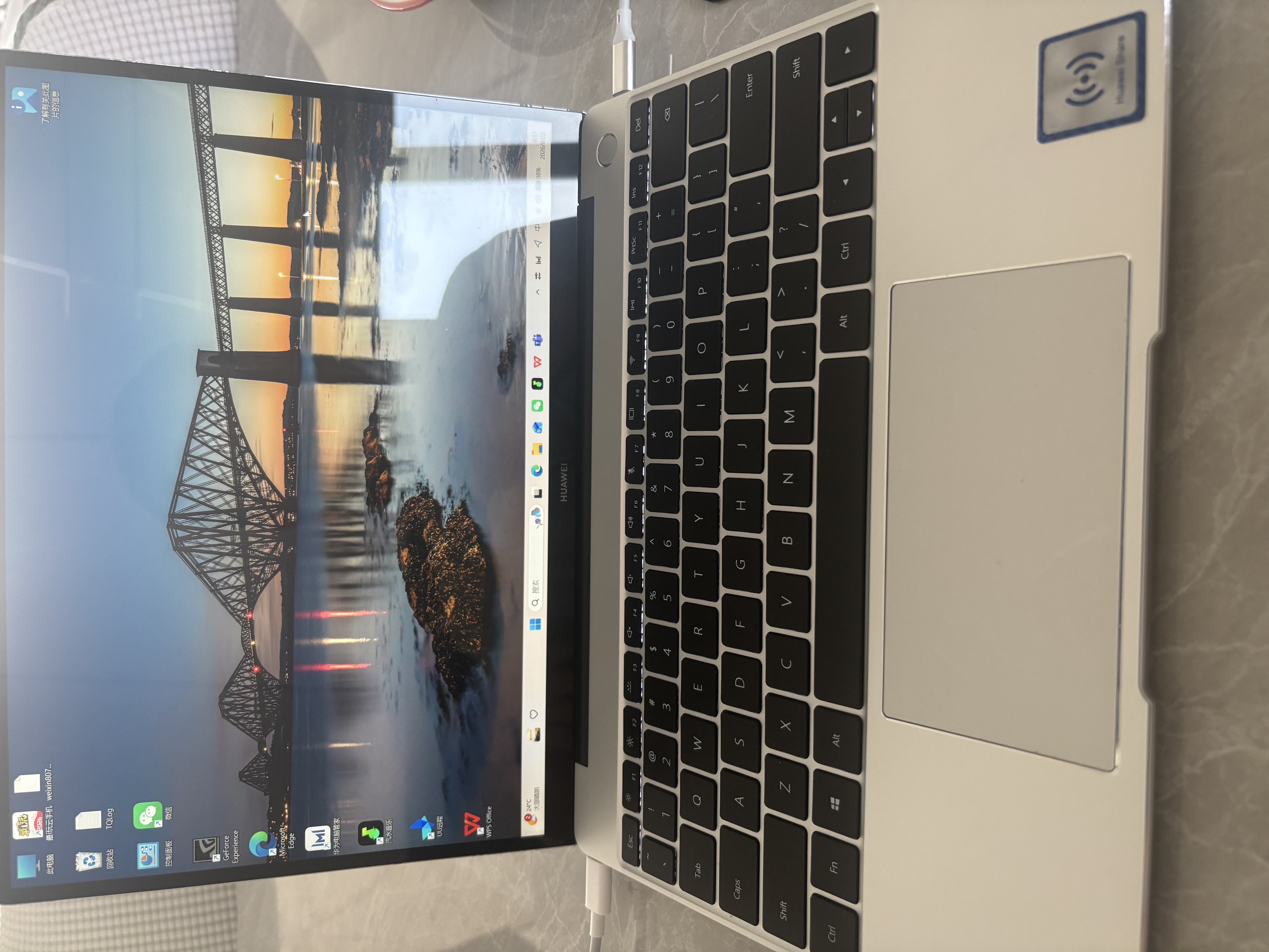 华为HUAWEI二手笔记本MateBook13/xpro触屏2K猎人游戏本便携二手笔记本电脑 Magic R5-3500 16G+512G高性能 95成新 实拍图