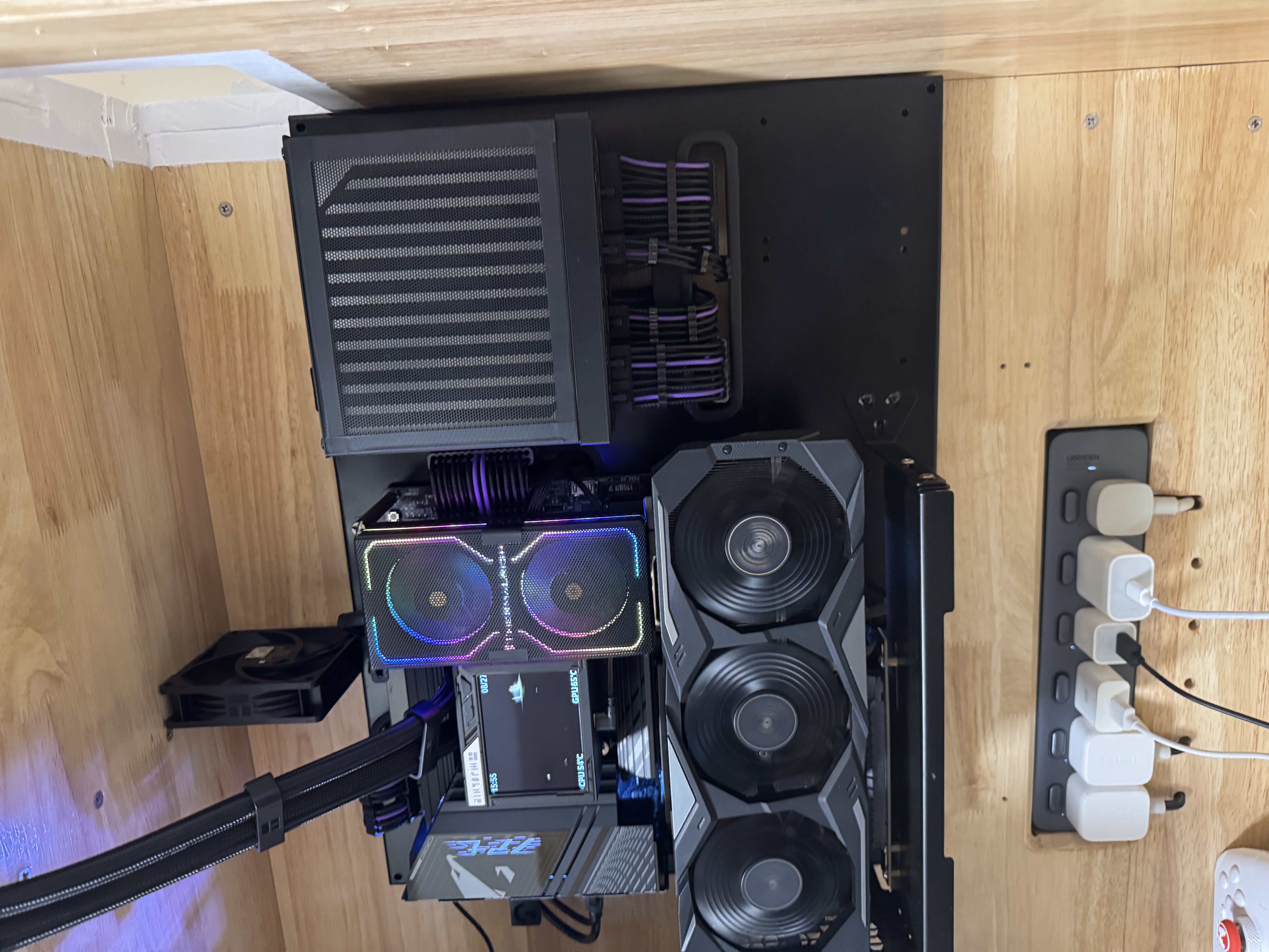 利民（thermalright）TL-P9 9cmPWM机箱散热风扇  2200转速PWM  S-FDB轴承  4PIN PWM 实拍图