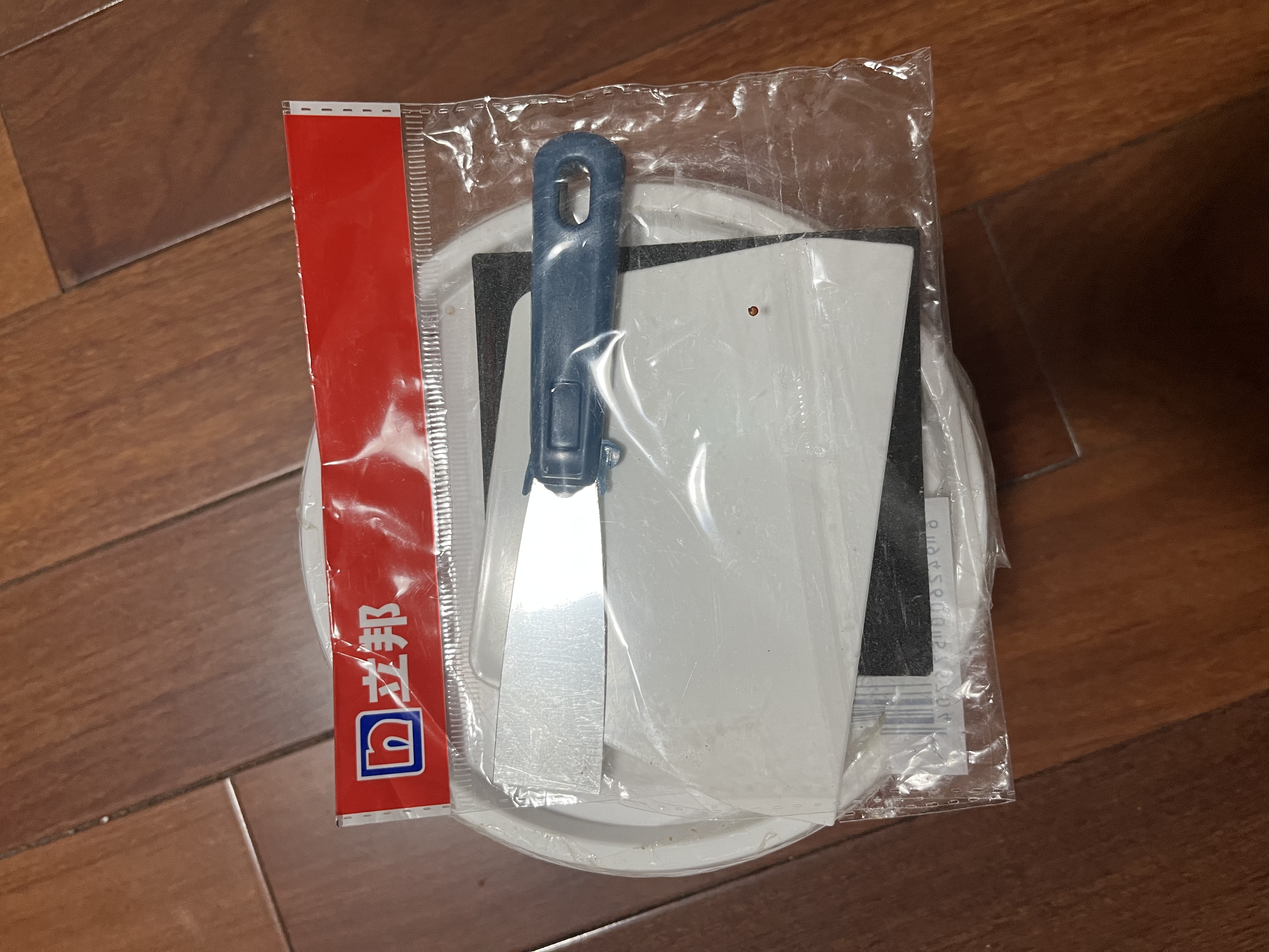 立邦 补墙膏墙面修复补墙膏白色墙面修补防水防霉腻子膏墙面修补 [抗菌] 防霉耐水 2.5kg*1件 件 实拍图