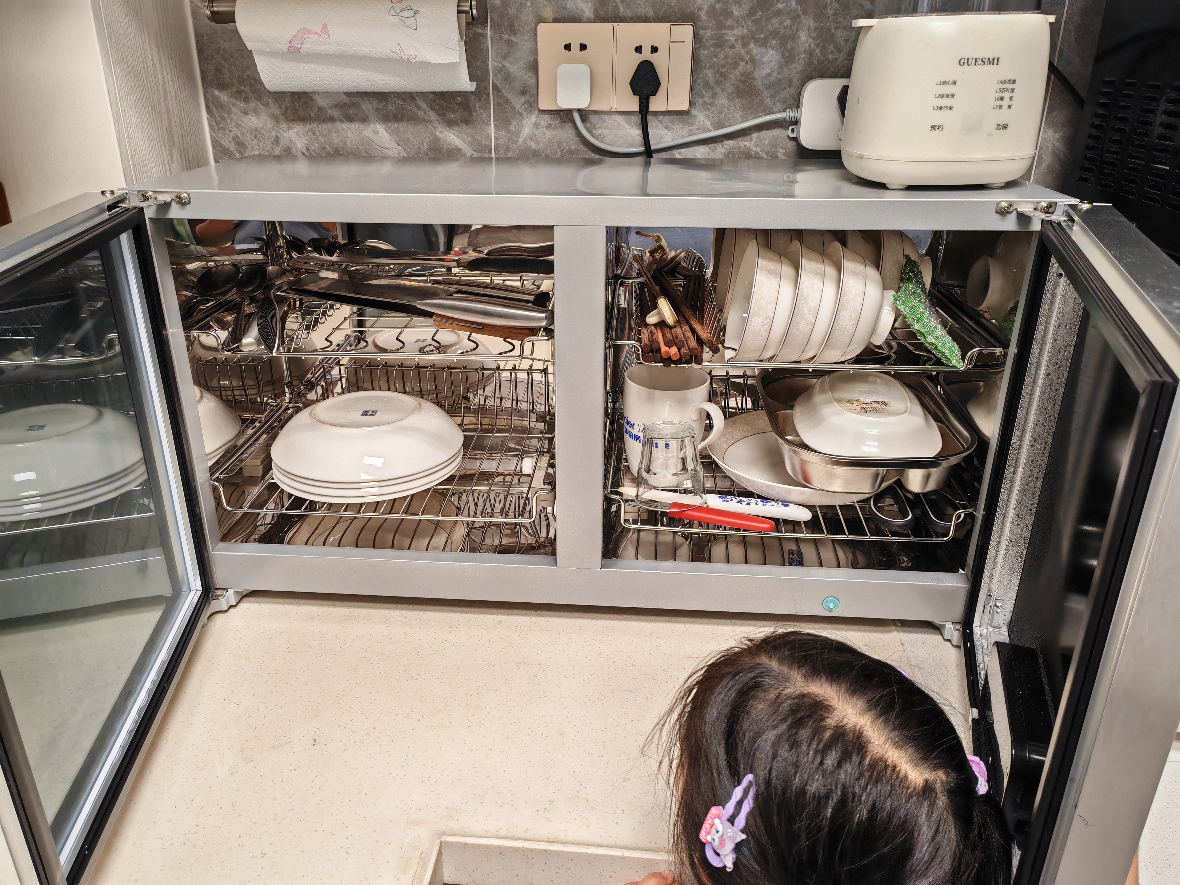 康宝（Canbo）消毒柜 壁挂式家用 小型台式 厨房餐具碗筷宝宝奶瓶消毒柜 双开门紫外线高温星级 二星级 70L 丨黑色触摸控制 实拍图