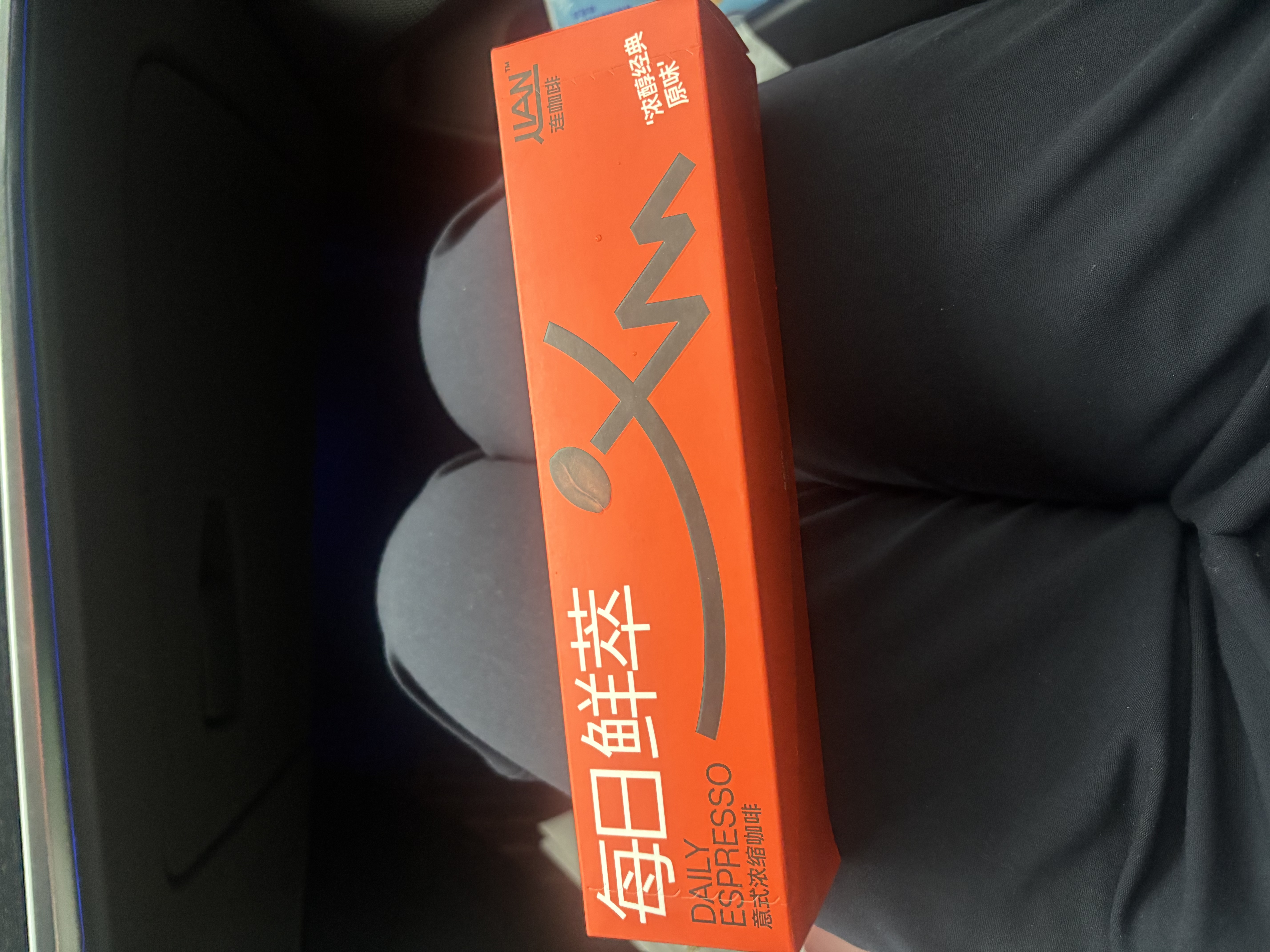 连咖啡 每日鲜萃 意式浓缩咖啡 速溶黑咖啡 浓醇经典原味 7颗*2g 实拍图