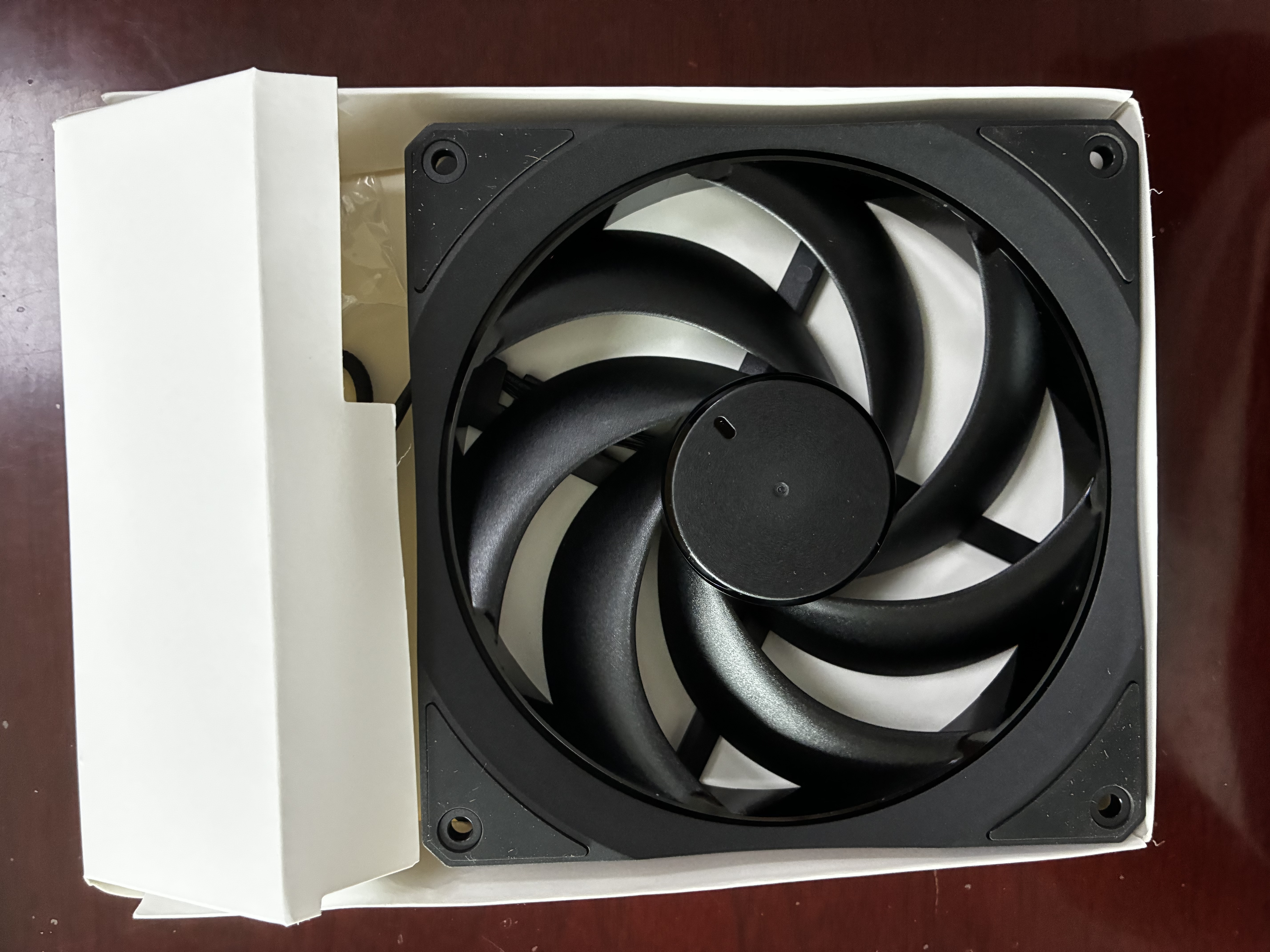 酷冷至尊（CoolerMaster）Mobius 140 VX 机箱风扇14cm 叶尖环设计/几何防震/动态回油轴承/五年质保 实拍图