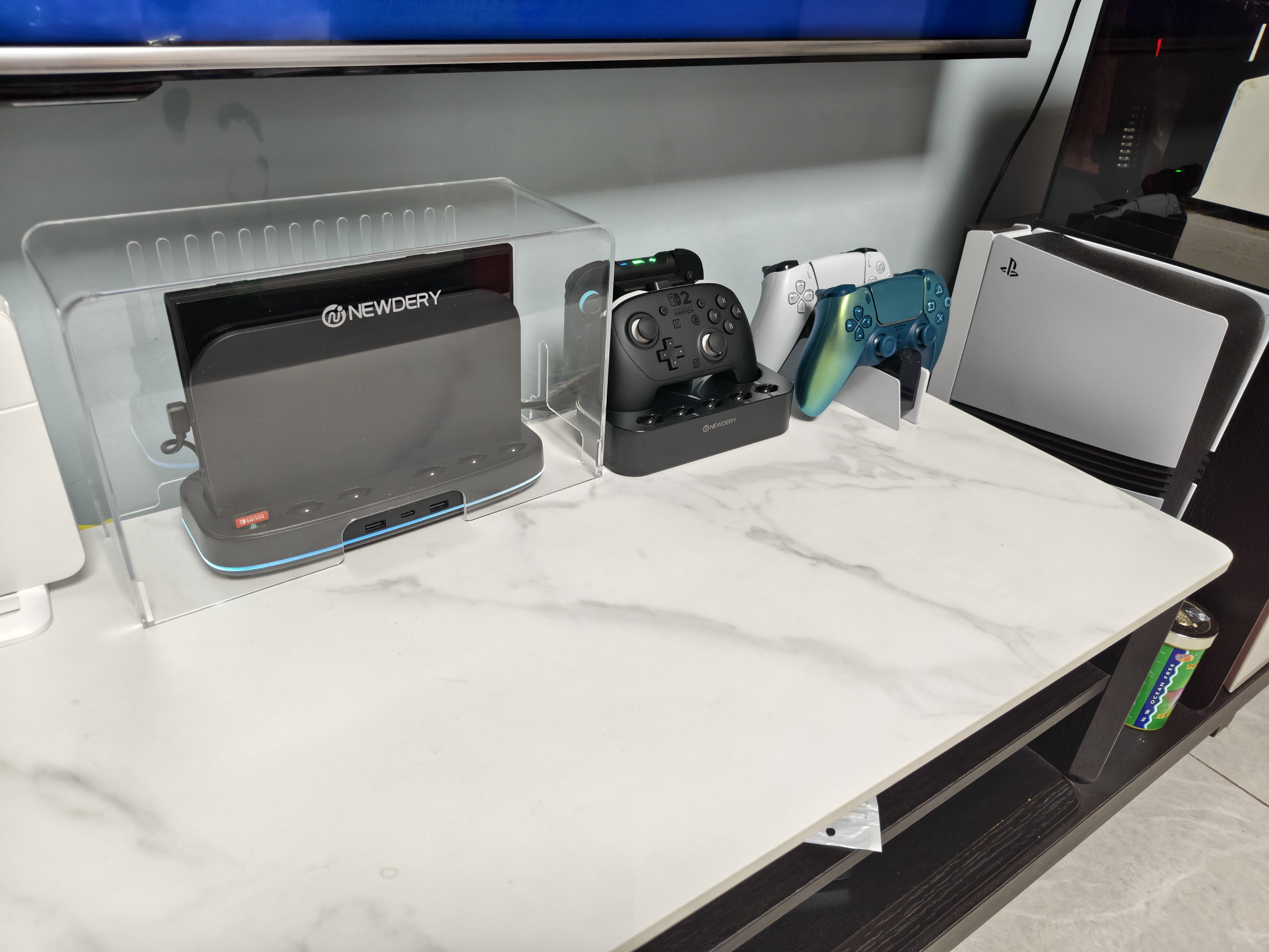 新得利适用任天堂Switch2pro手柄充电底座Joycon2磁吸充电器NS2双手柄座充卡带收纳盒2代港版游戏机配件 实拍图