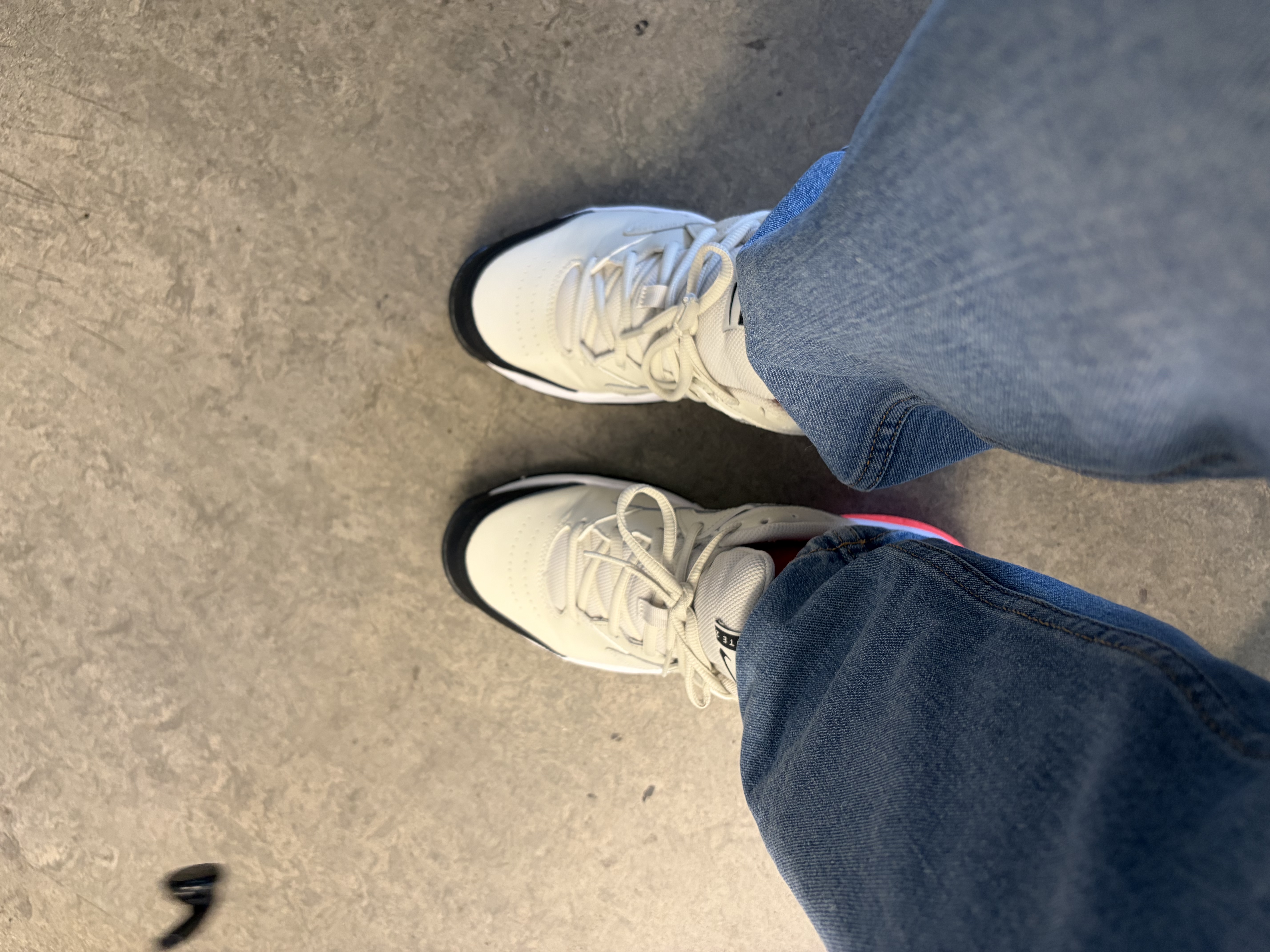 耐克NIKE男子COURT LITE 2 网球运动鞋AR8836-002灰黑41 实拍图
