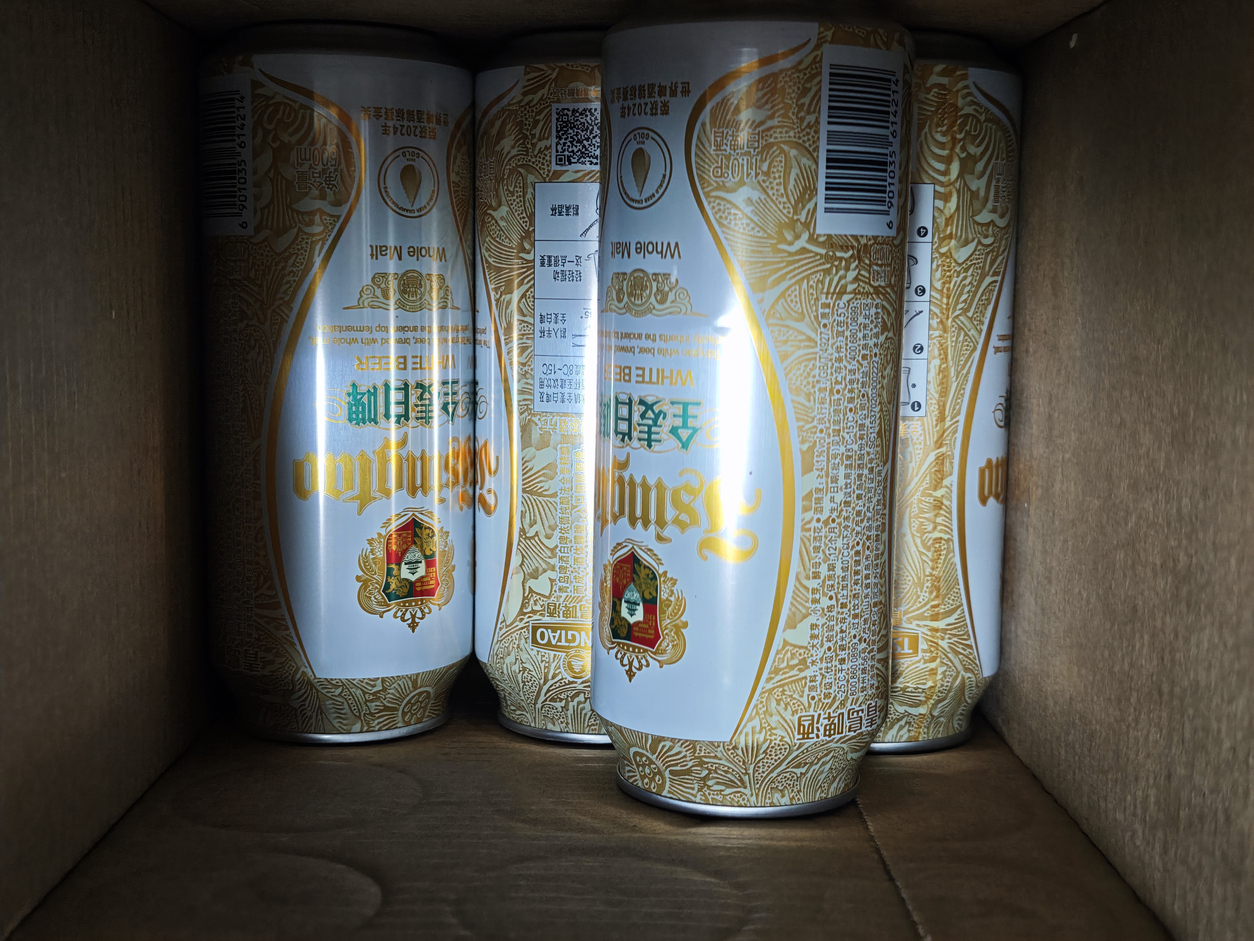 青岛啤酒（TsingTao）精酿白啤 全麦酿造 500ml*18罐整箱装 中秋节送礼 实拍图