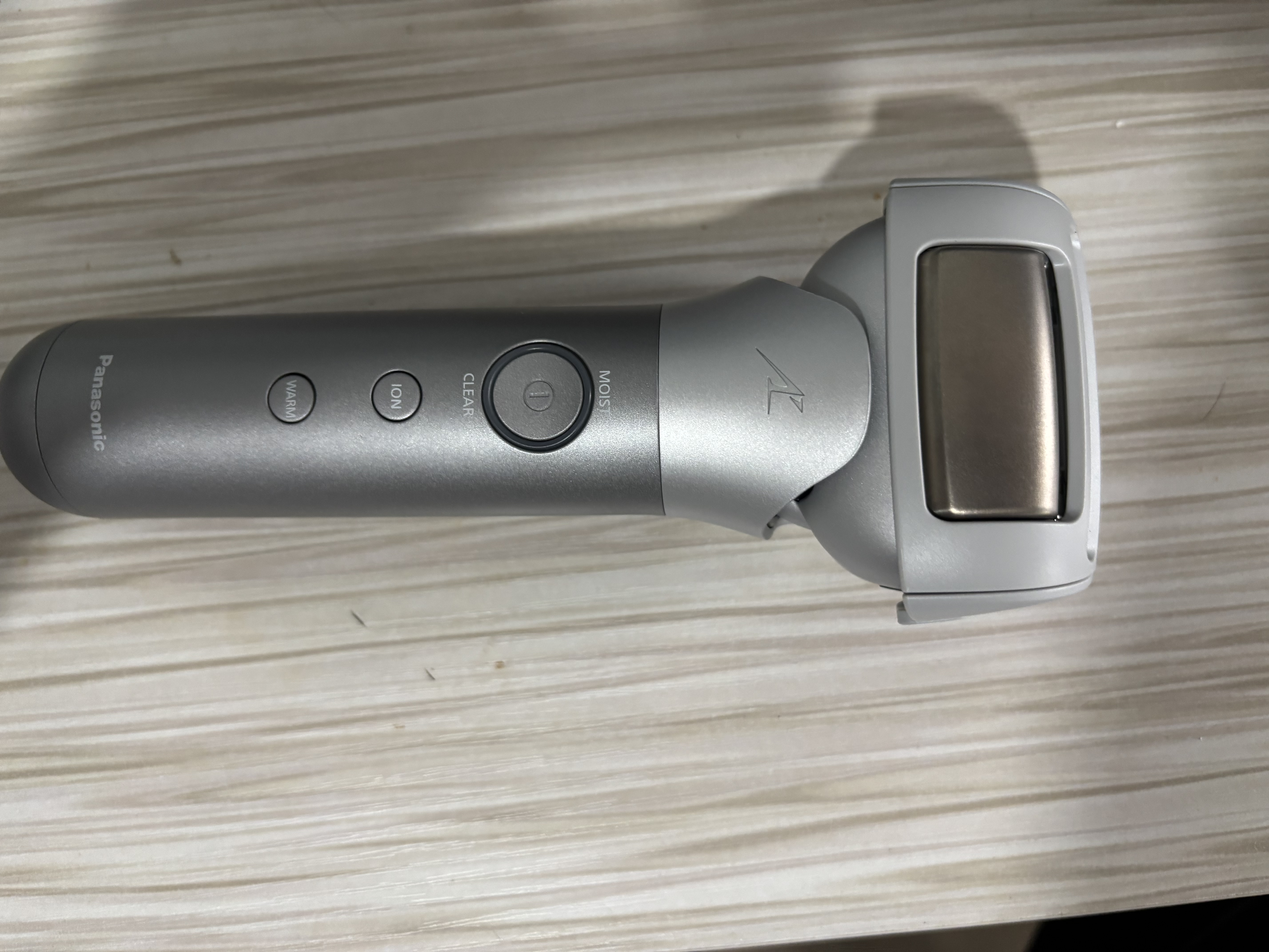 松下（Panasonic）电动剃须刀日本原装进口旗舰离子护肤三刀头往复式干湿两用便携剔须刀生日礼物情人节送礼送男友 ES-MT22-S705普通装 实拍图