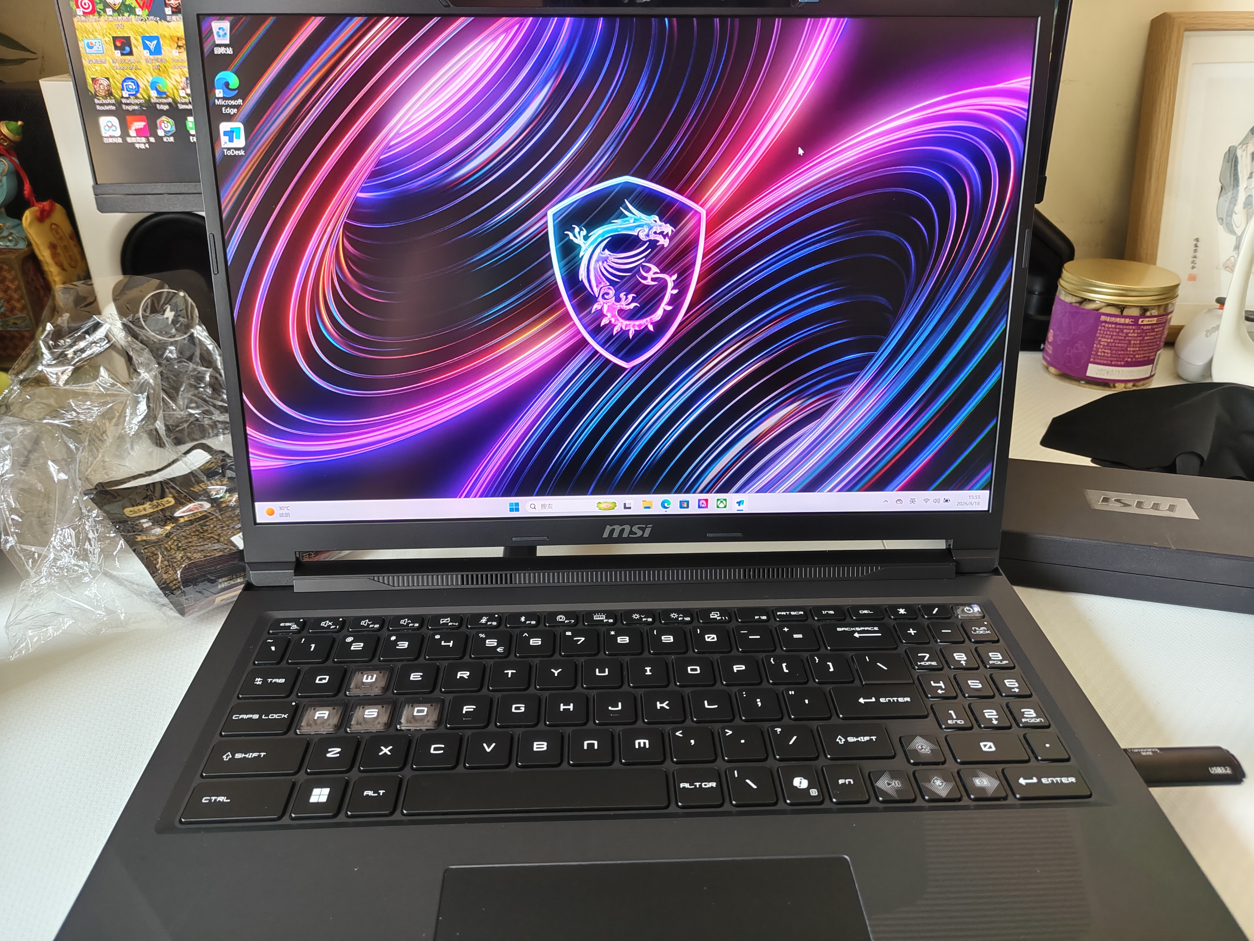 微星（MSI）泰坦16 Max 2026 16英寸游戏本笔记本电脑(酷睿Ultra9-285HX RTX5080 32G 1TB 2.5K240Hz)国家补贴 实拍图