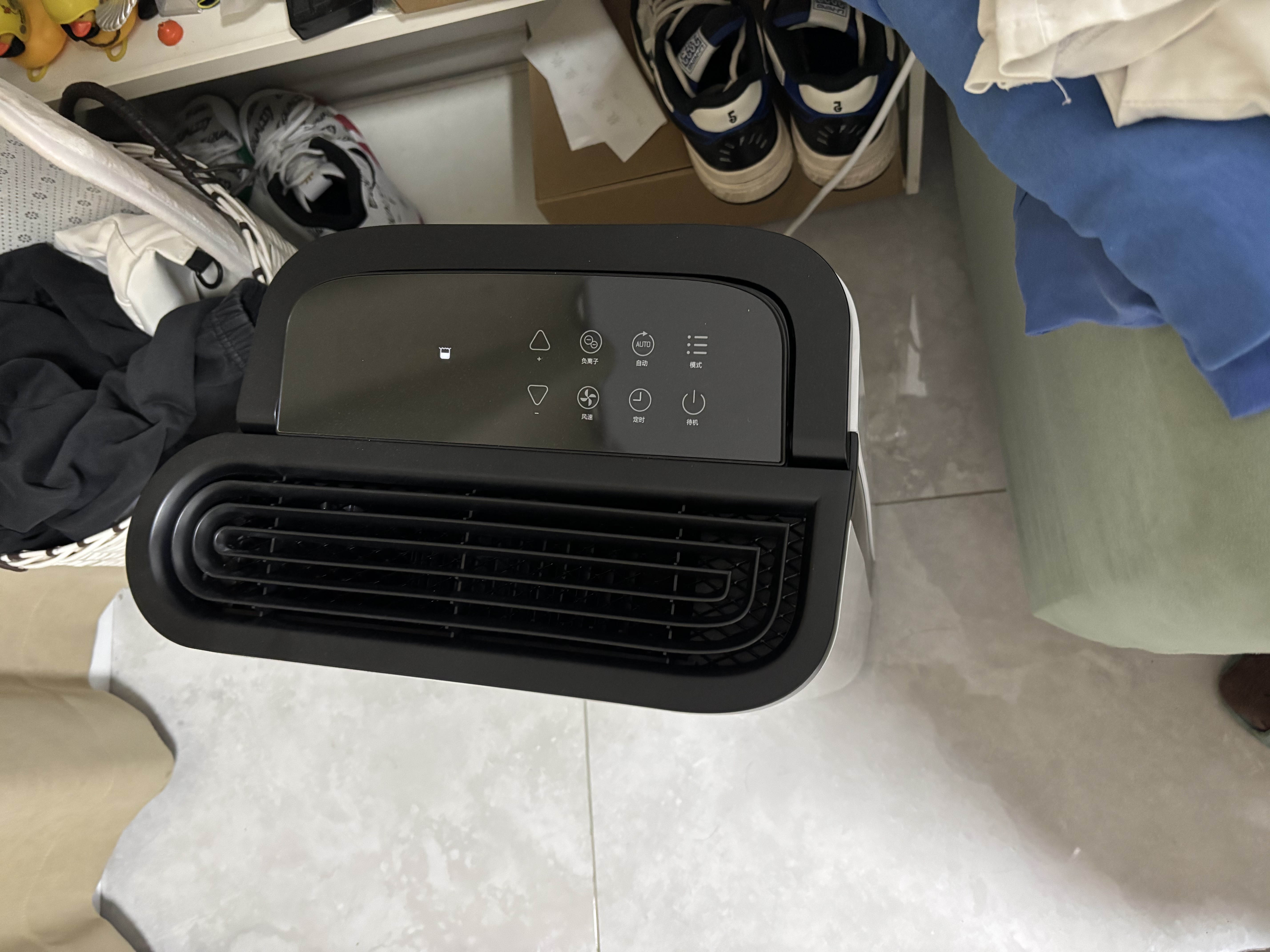 德业（Deye）除湿机/抽湿机 除湿量25升/天 45㎡家用轻音地下室除潮除湿器干衣机客厅卧室 手机智控DYD-T22A3 实拍图