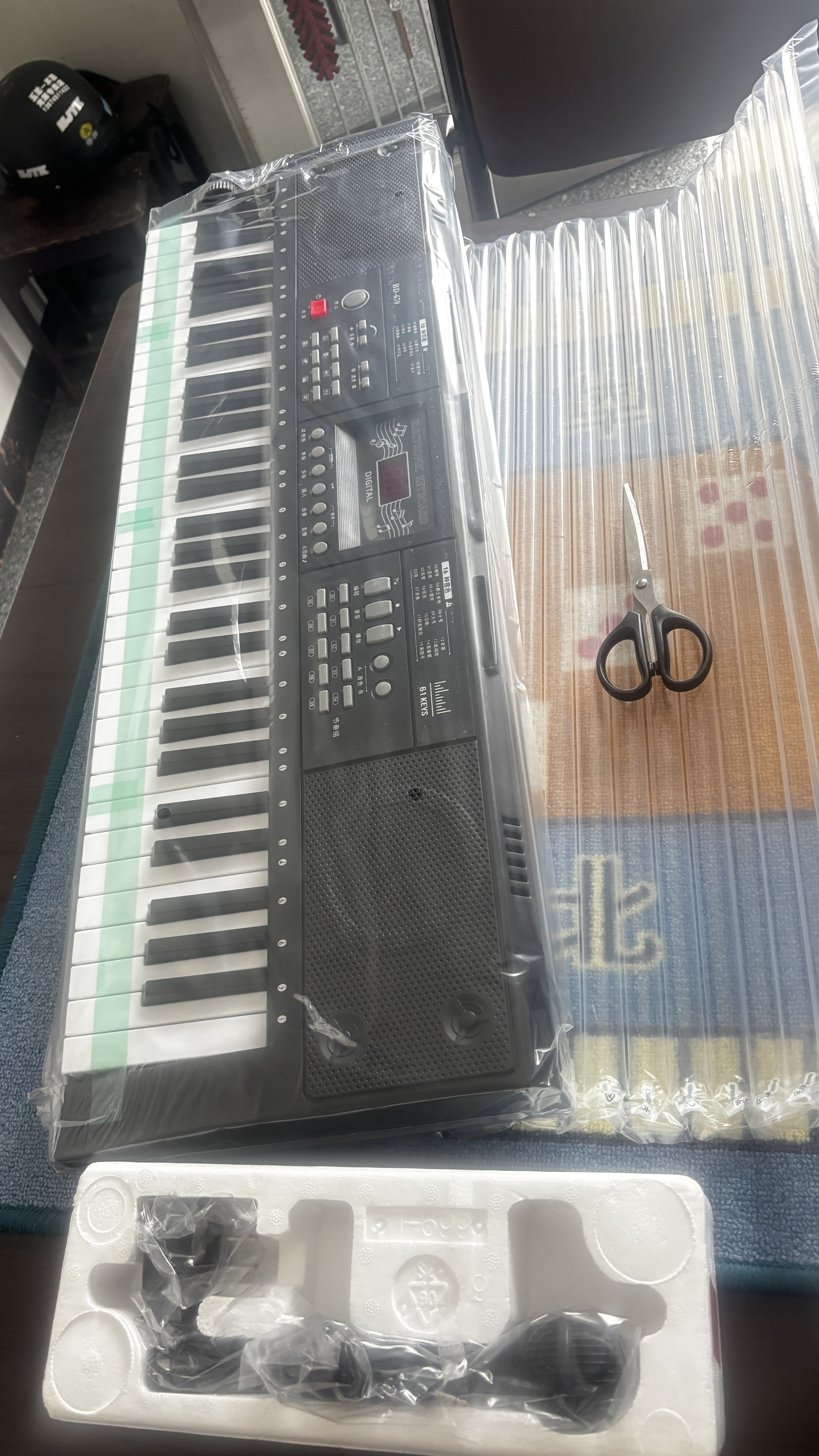 科德尔（Coeuary）电子琴多功能智能61键电子琴成年儿童初学者幼师考级专用琴 61键基础版+礼包 实拍图