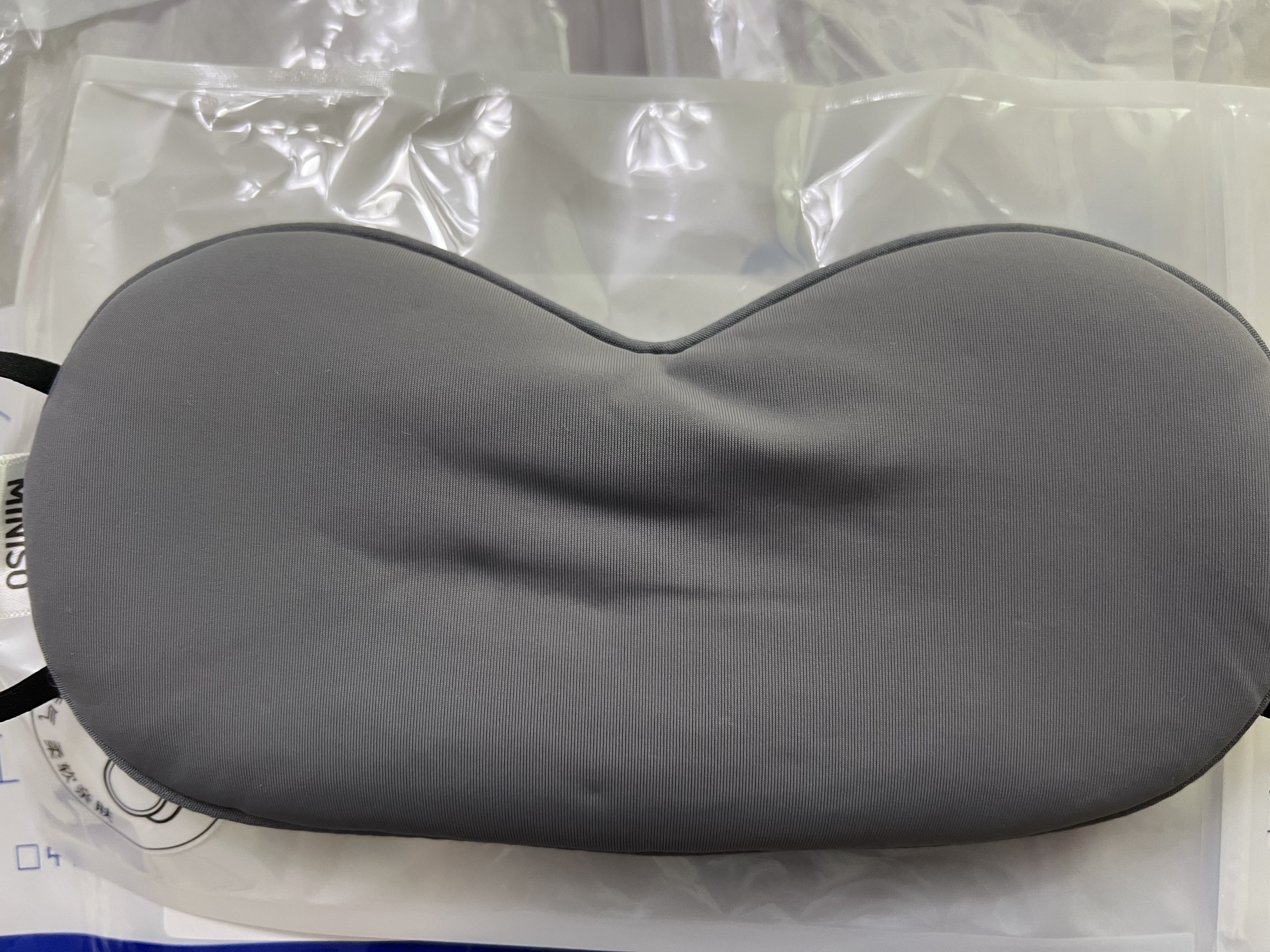 名创优品（MINISO）凉温两用挂耳式睡眠眼罩午休睡觉遮光睡眠缓解疲劳(黑色) 实拍图