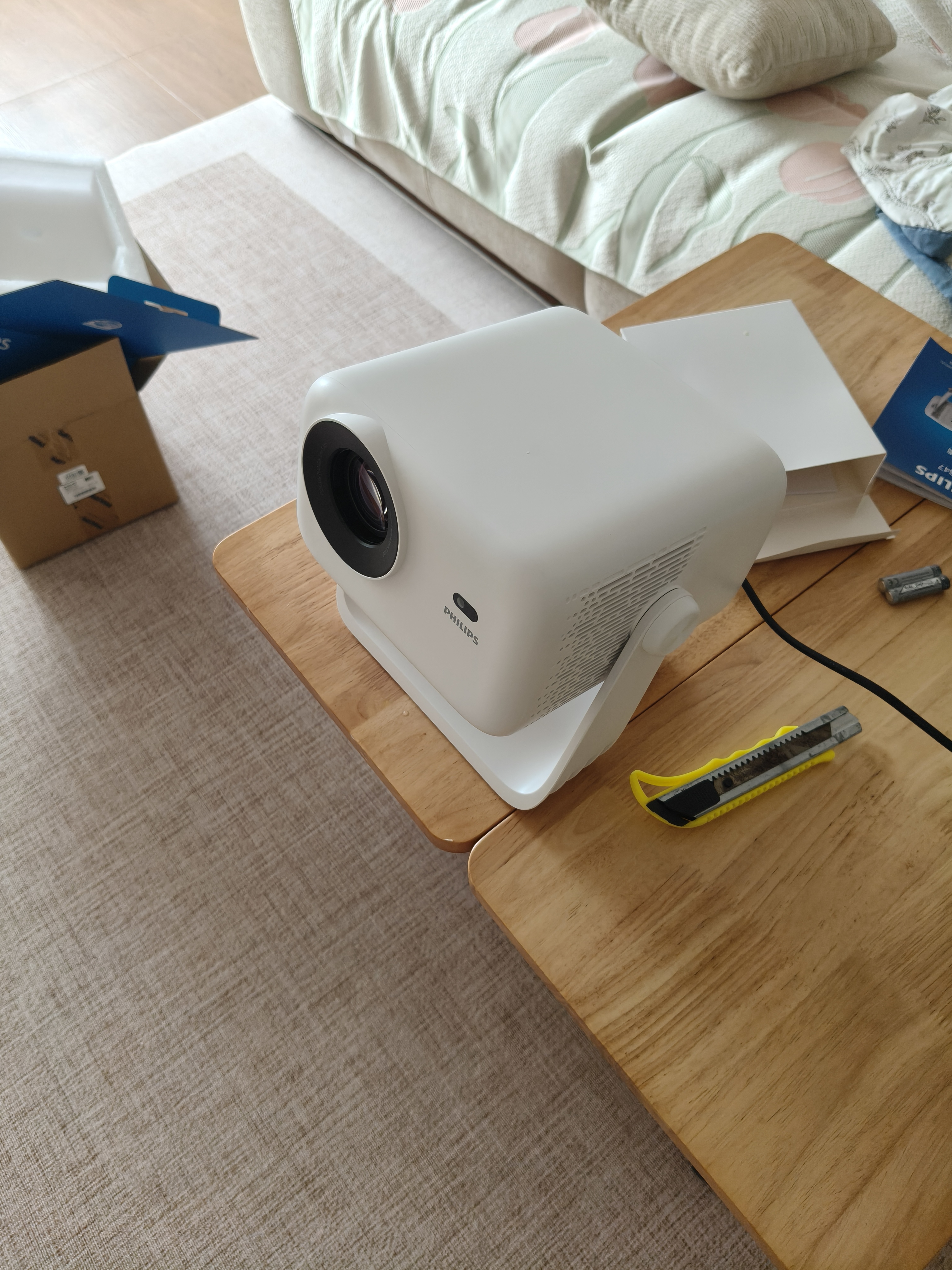 飞利浦（PHILIPS）天眼 云台投影仪家用 家庭影院真1080P高清智能便携卧室投影机 NeoPix 347（520CVIA 万元级芯片） 实拍图