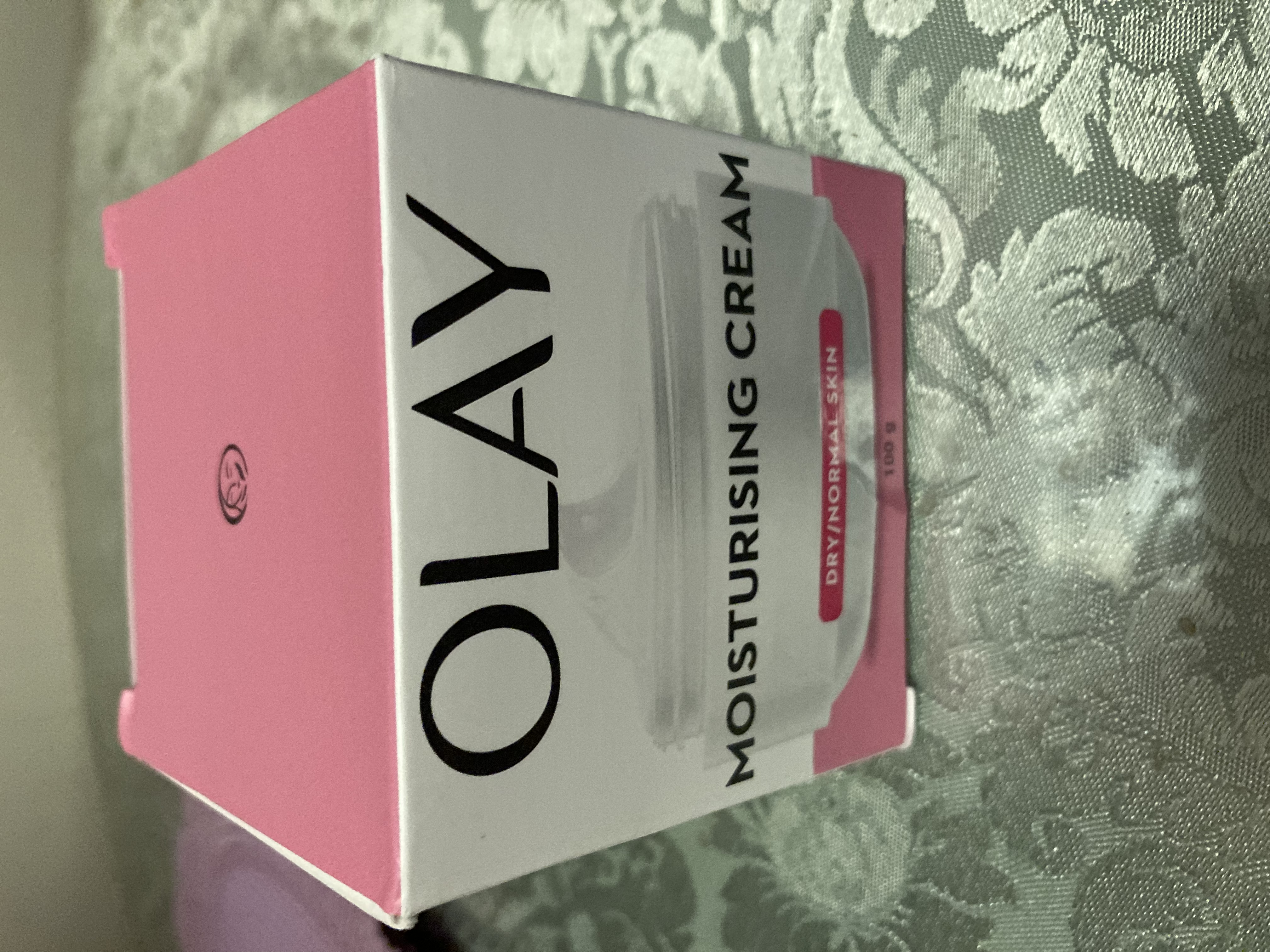 玉兰油（OLAY）面霜保湿滋润修护紧致秋冬补水女士润肤霜护肤品 保湿面霜100g*1瓶 实拍图