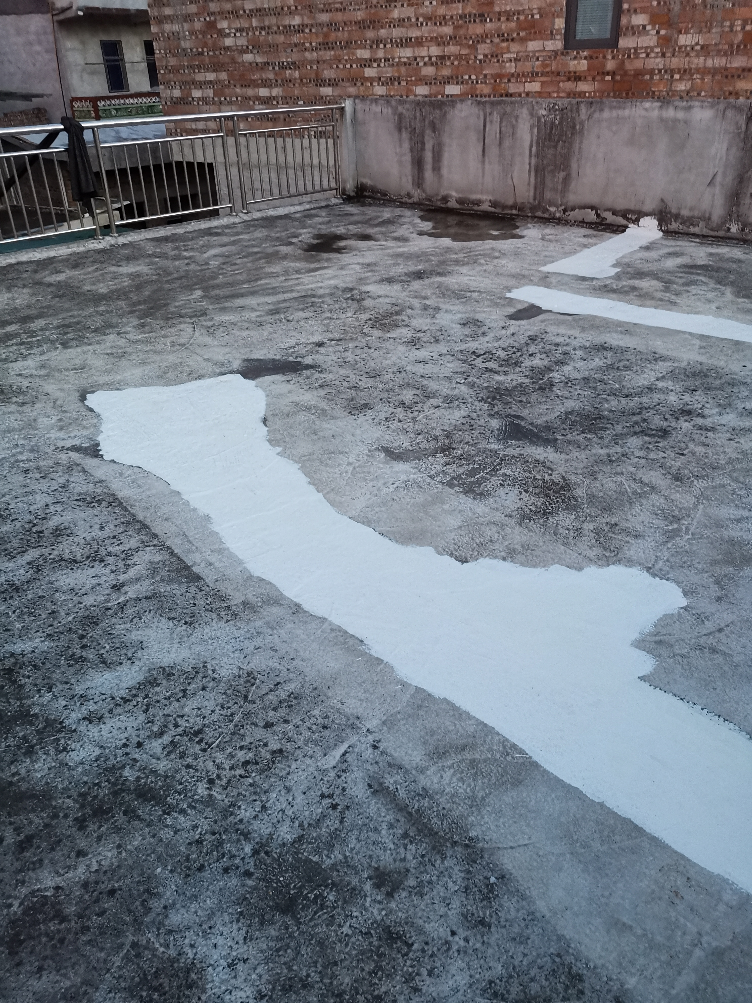 雨虹防水HCA122高弹丙烯酸 屋顶防水涂料 白色隔热 10KG 实拍图