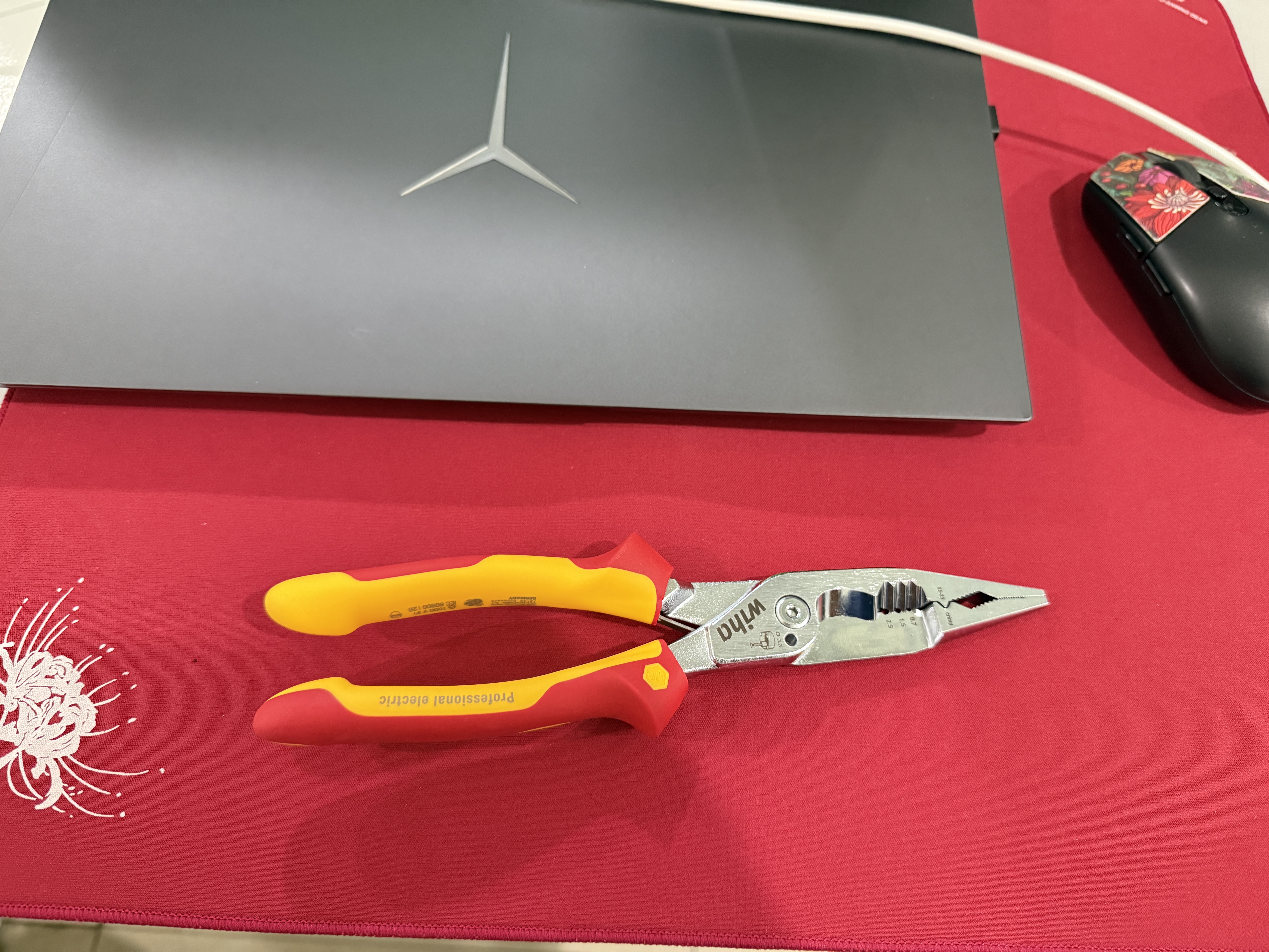 威汉（WIHA）剥线钳VDE电工绝缘多功能8合1剪线钳电缆钳工具尖嘴钳进口45489 新款【8合1】 /带助力弹簧 实拍图