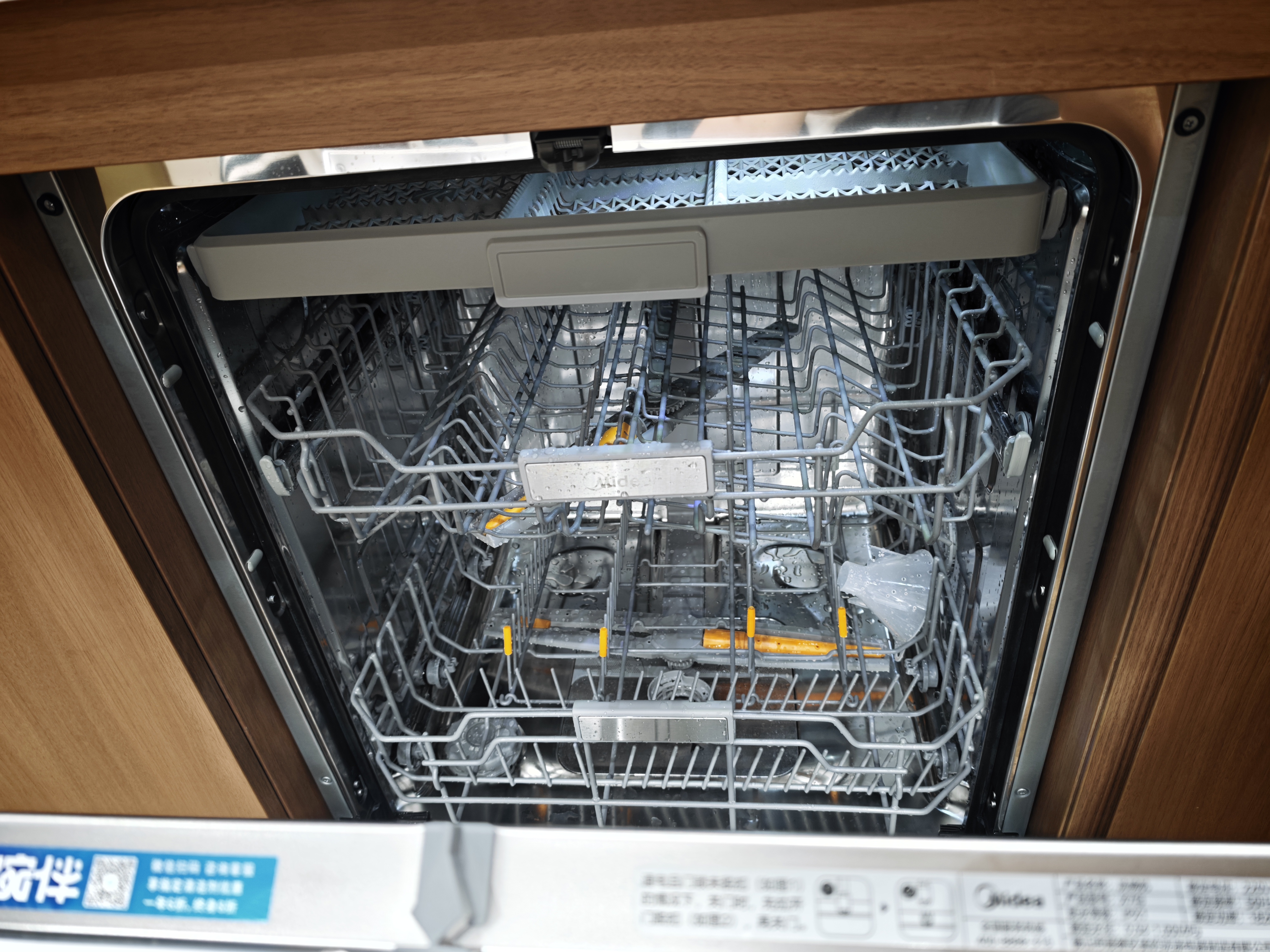 美的（Midea）【小西梅洗碗机X7白】新一级水效 洗碗机嵌入式150升以上 万向喷臂 105℃热风烘干 晶焰速干 实拍图