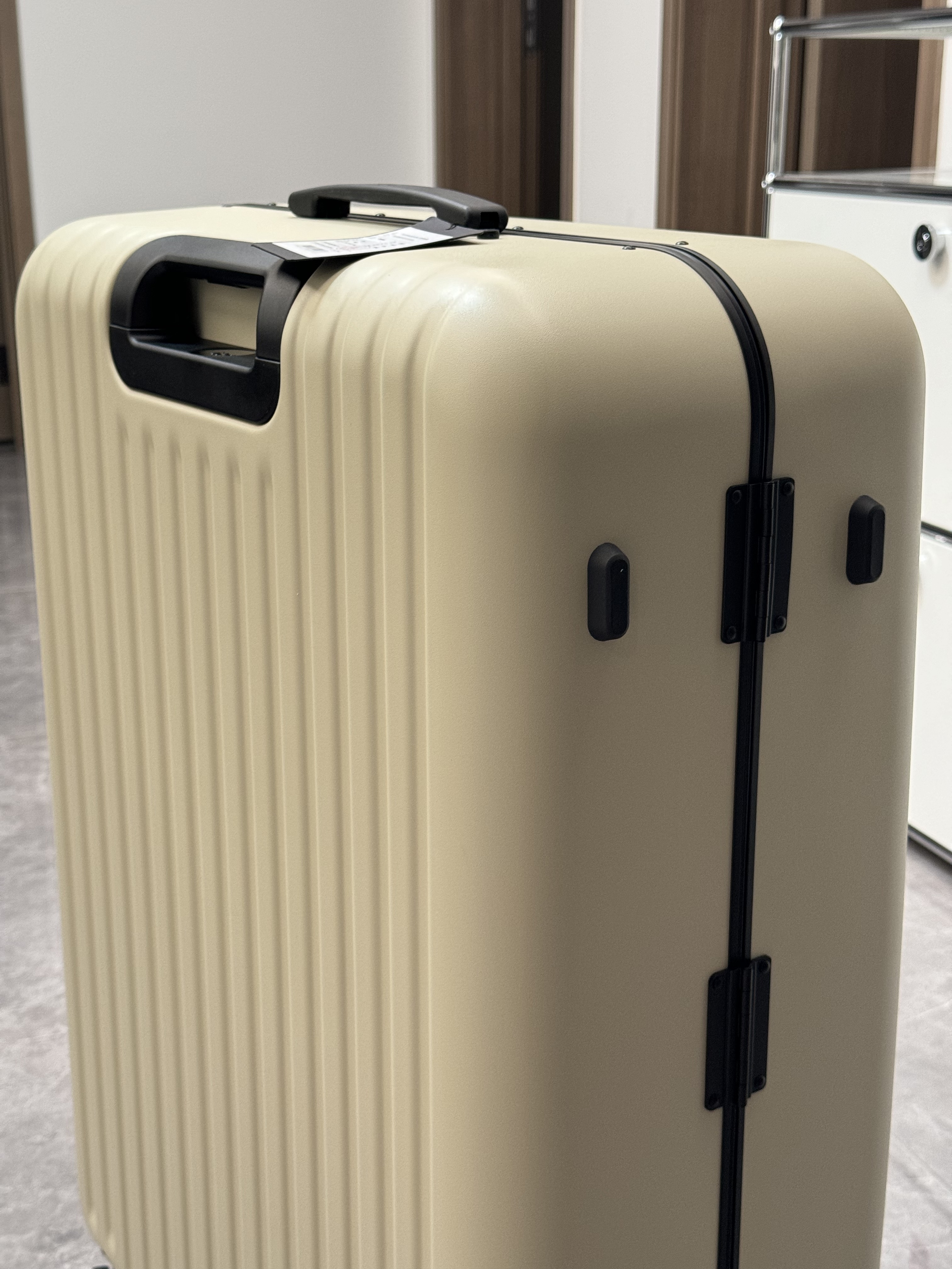ITO「新品」CLASSIC MODERN 2 矿盐沙29英寸铝框行李箱拉杆箱旅行箱 实拍图