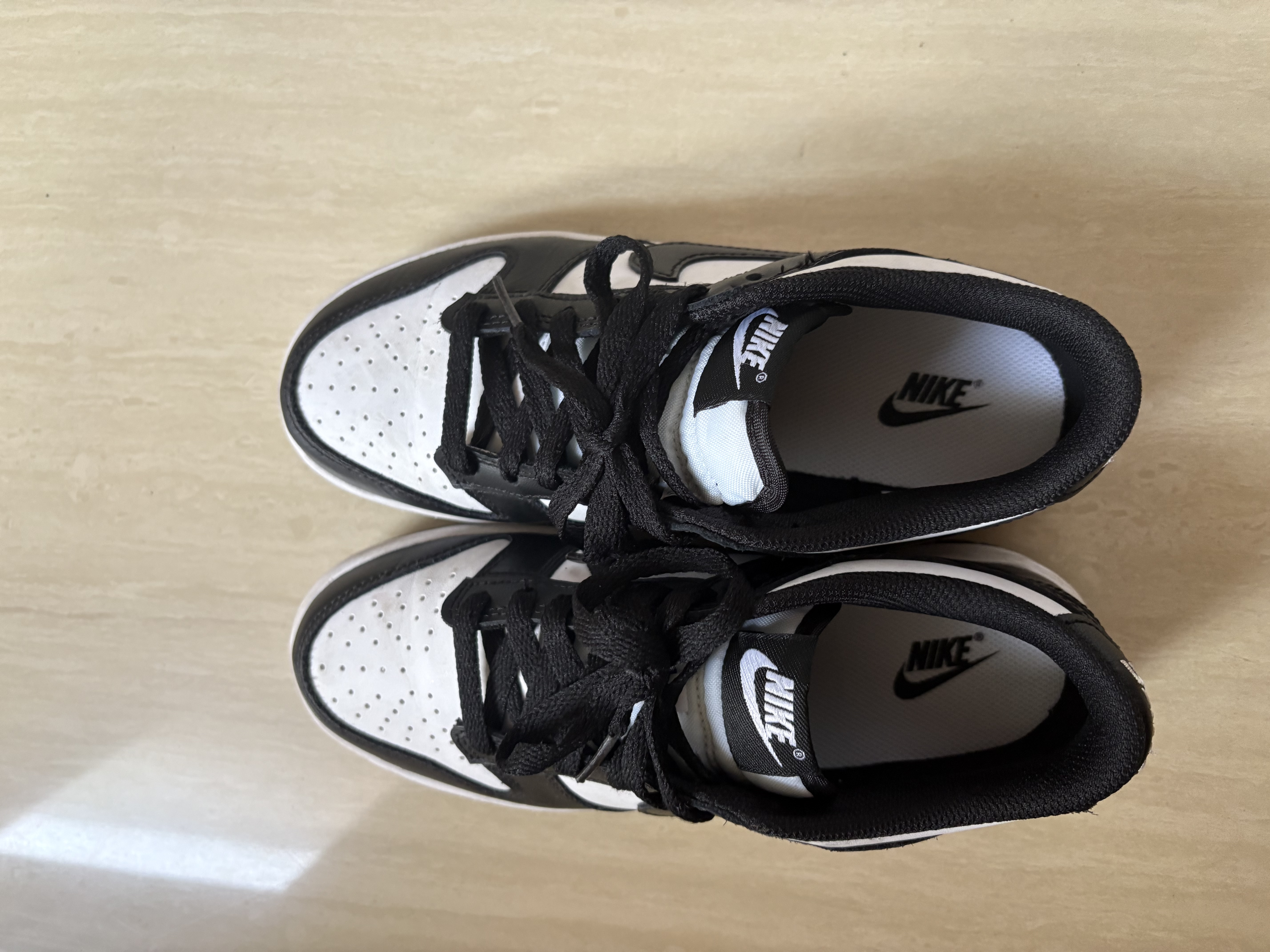 耐克NIKE女子休闲板鞋 DUNK 百搭大童运动鞋CW1590-100白黑37.5 实拍图