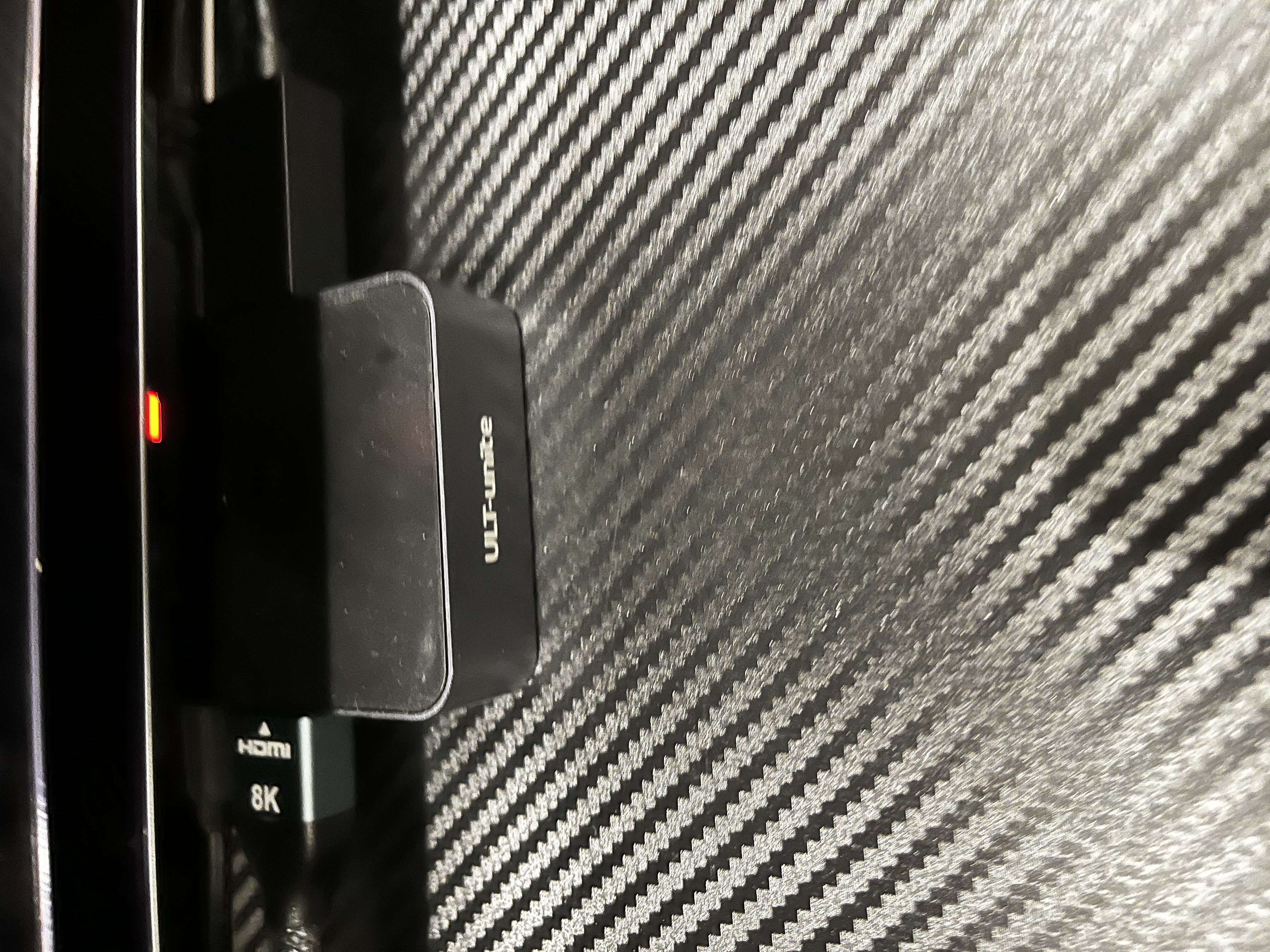优籁特（ULT-unite）HDMI切换器2.1版三进一出一进三出8K60Hz高清视频分配4K144Hz一分三共享分屏器笔记电脑接显示器 实拍图