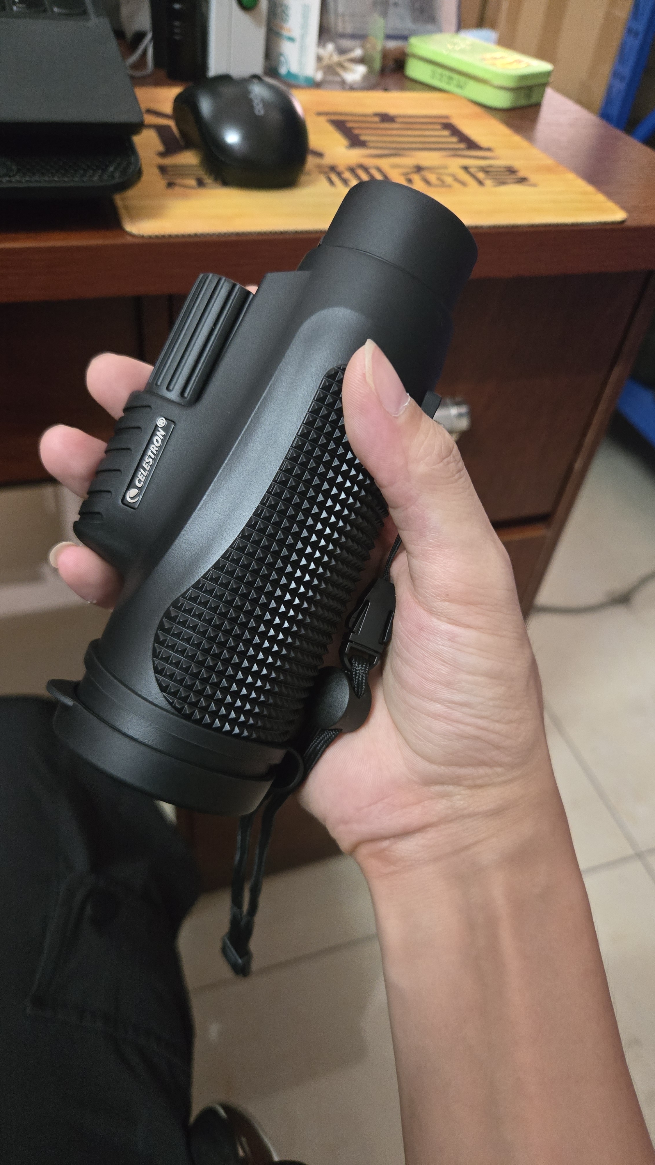 星特朗远方10X42高清高倍充氮防水微光可视专业户外便携单筒手机望远镜 实拍图