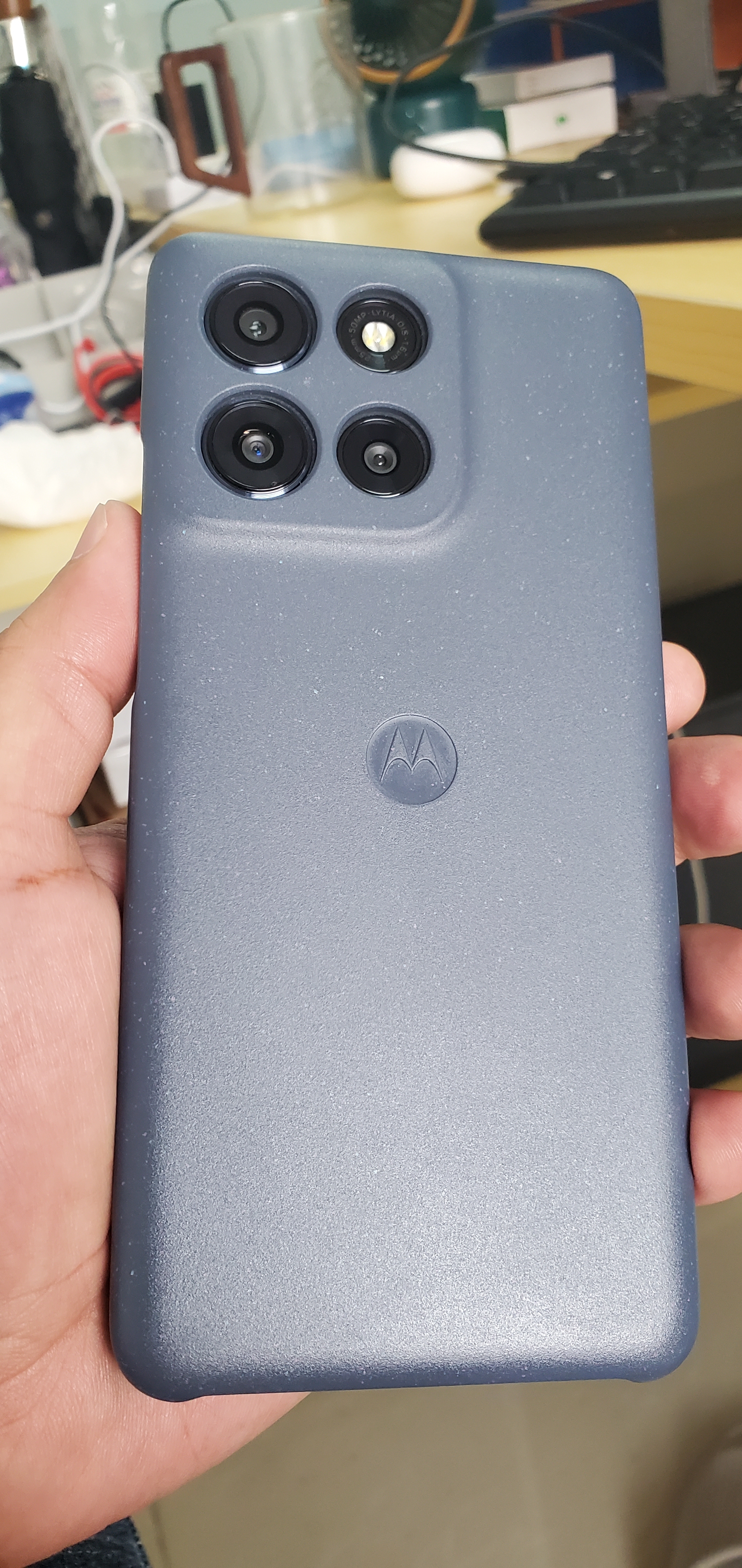 摩托罗拉（Motorola）摩托罗拉g100pro  【国家补贴】1.5K护眼屏 6720mAh大容量电池 IP68防水 新品5G手机 支持应用六开 云墨黑 12GB+512GB 实拍图