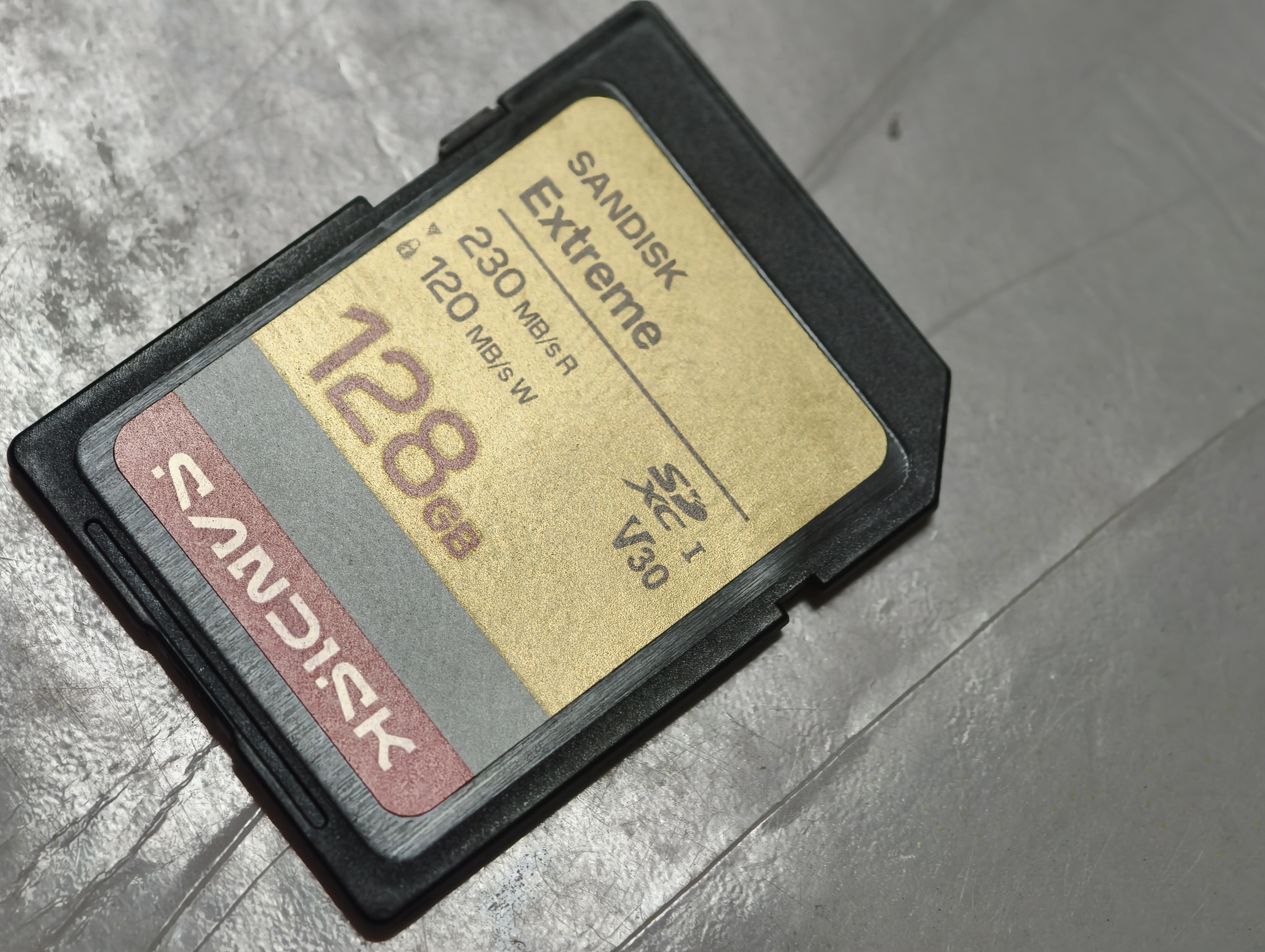 Sandisk闪迪128GB SD内存卡 4K V30 U3 C10 相机存储卡 读速230MB/s 写速120MB/s 高速连拍 微单/单反相机 实拍图