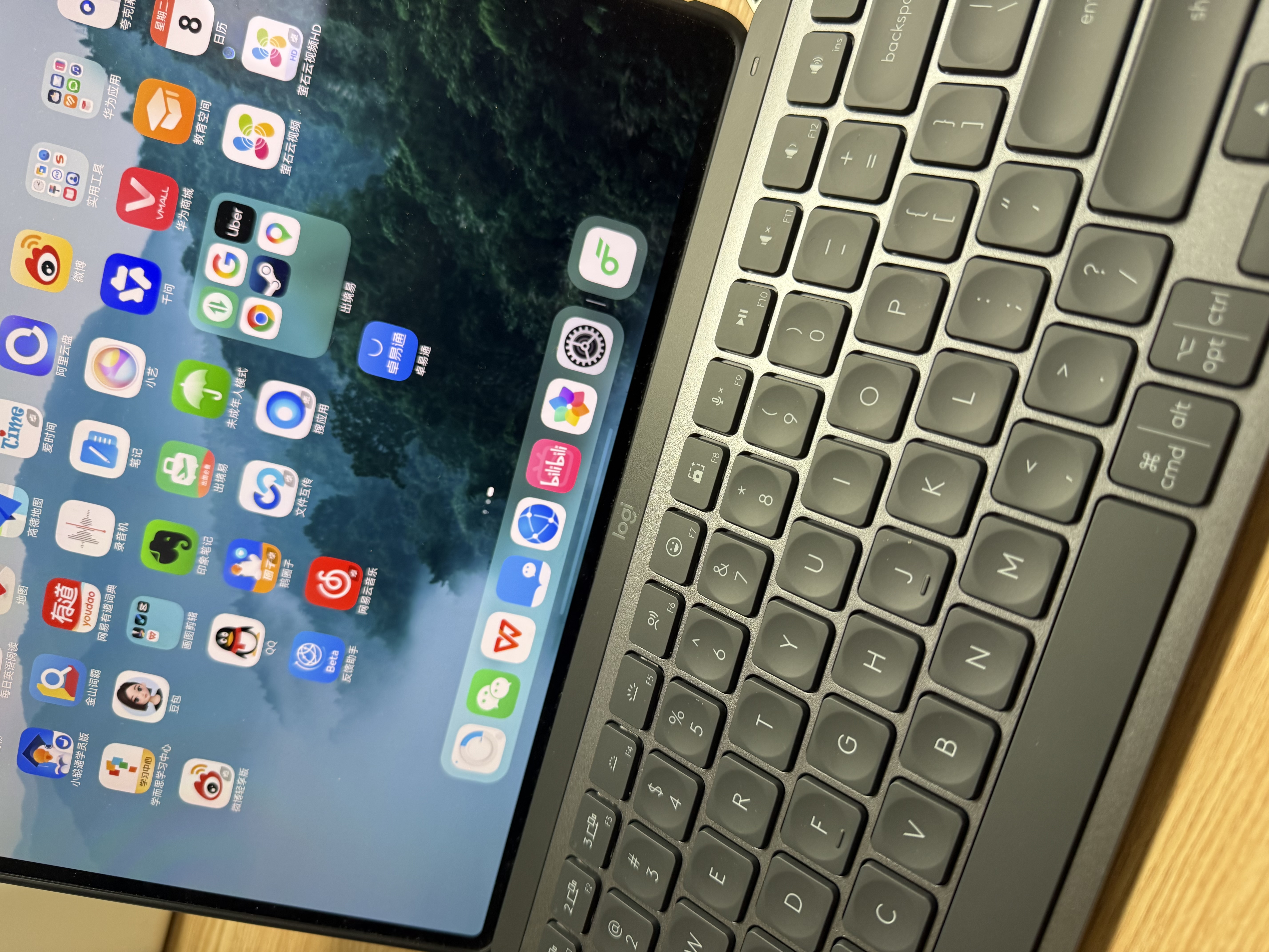 罗技（Logitech）大师系列 MX Keys Mini无线蓝牙键盘 高端办公智能背光 带接收器 商用版 石墨黑 实拍图