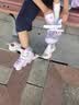 斯威（SWAY）轮滑鞋儿童溜冰鞋男女童初学套装中小学滑轮滑冰旱冰鞋成人直排轮 莫紫八轮全闪+头盔护具+一体支架 M (适合6-12岁)平时鞋码31-36 实拍图