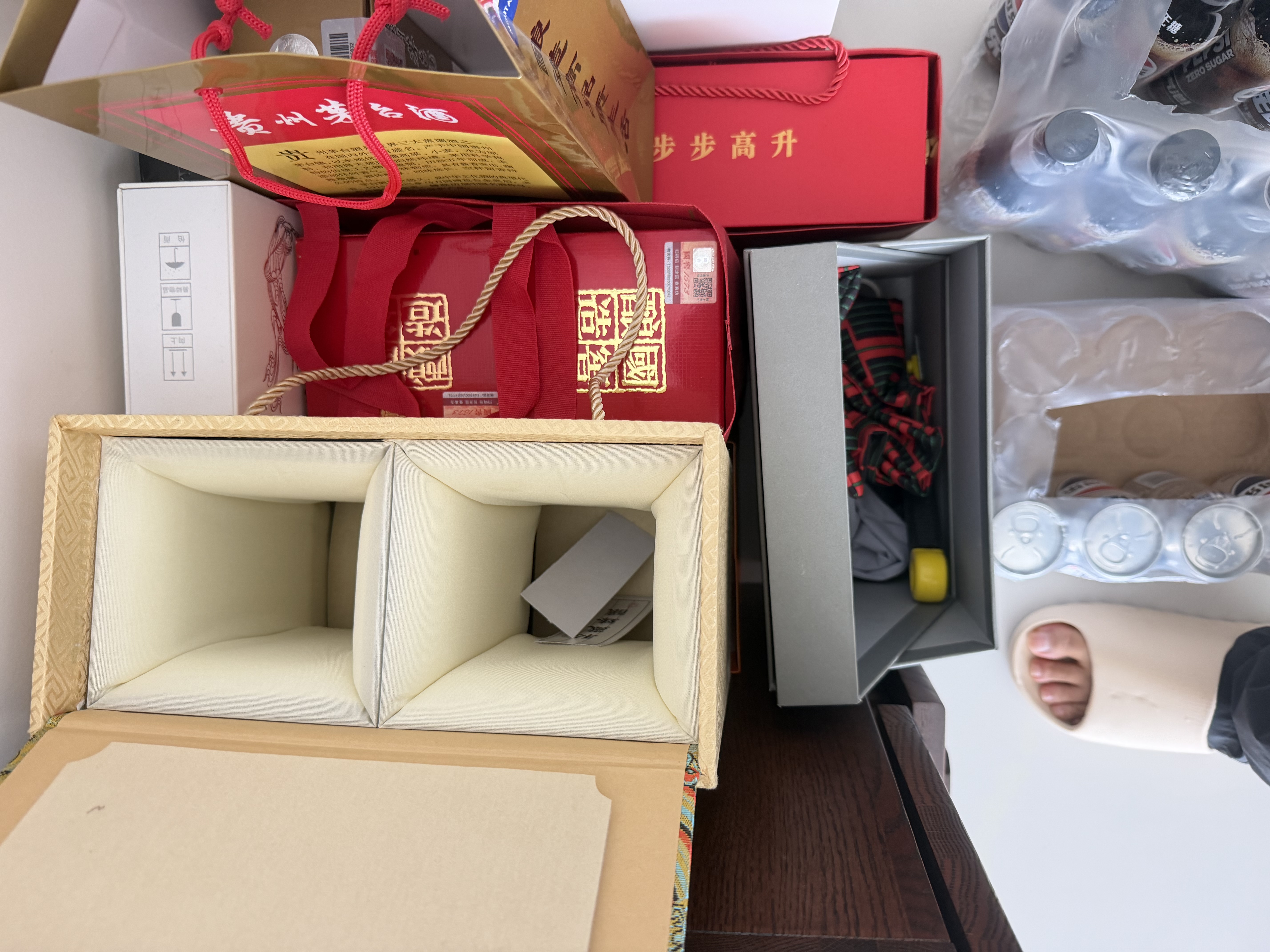 茅台飞天 酱香型白酒 53度 200mL 单瓶装 【热门商品】 实拍图