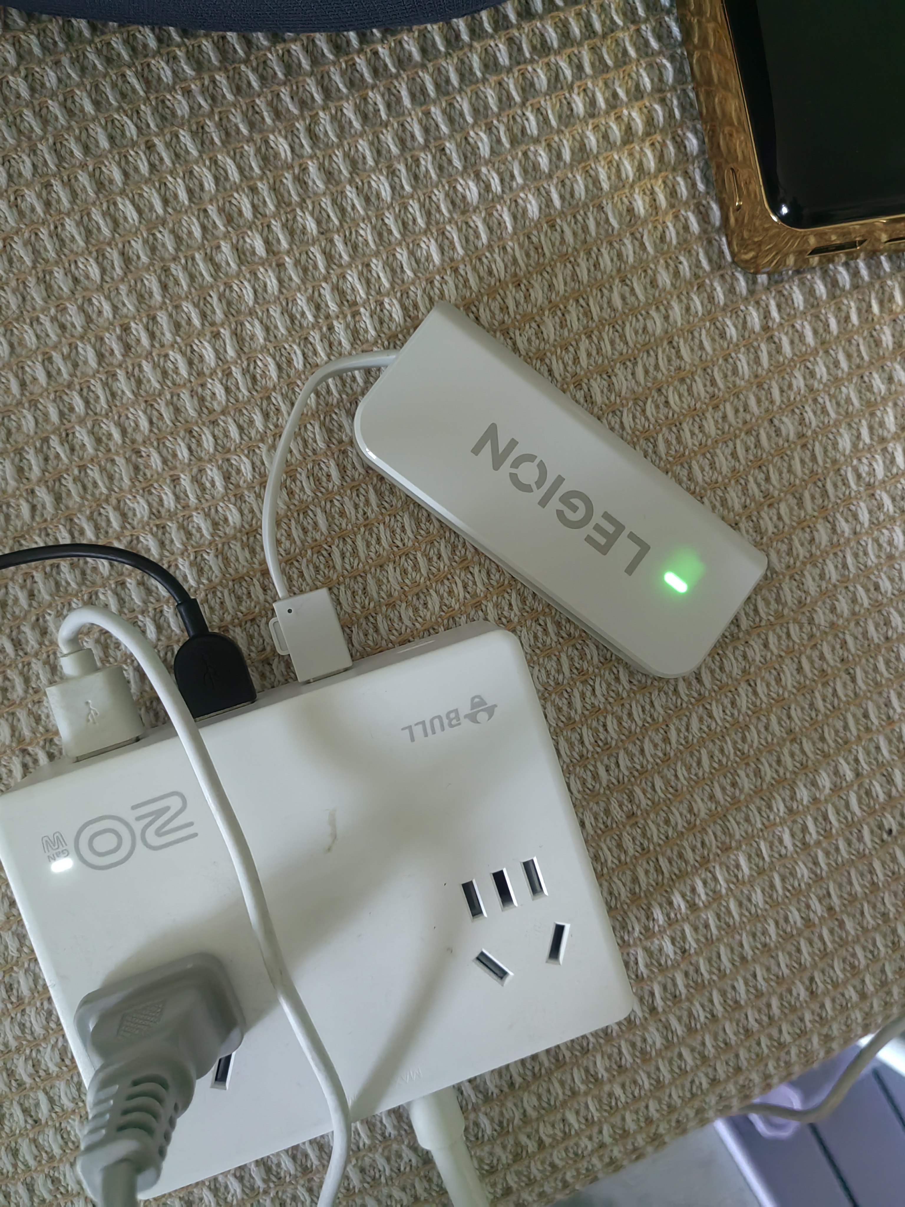 联想随身wifi6拯救者无线移动支持5G/4G设备Type-c免插卡无限流量网络笔记本电脑便携上网车载插电2026 实拍图