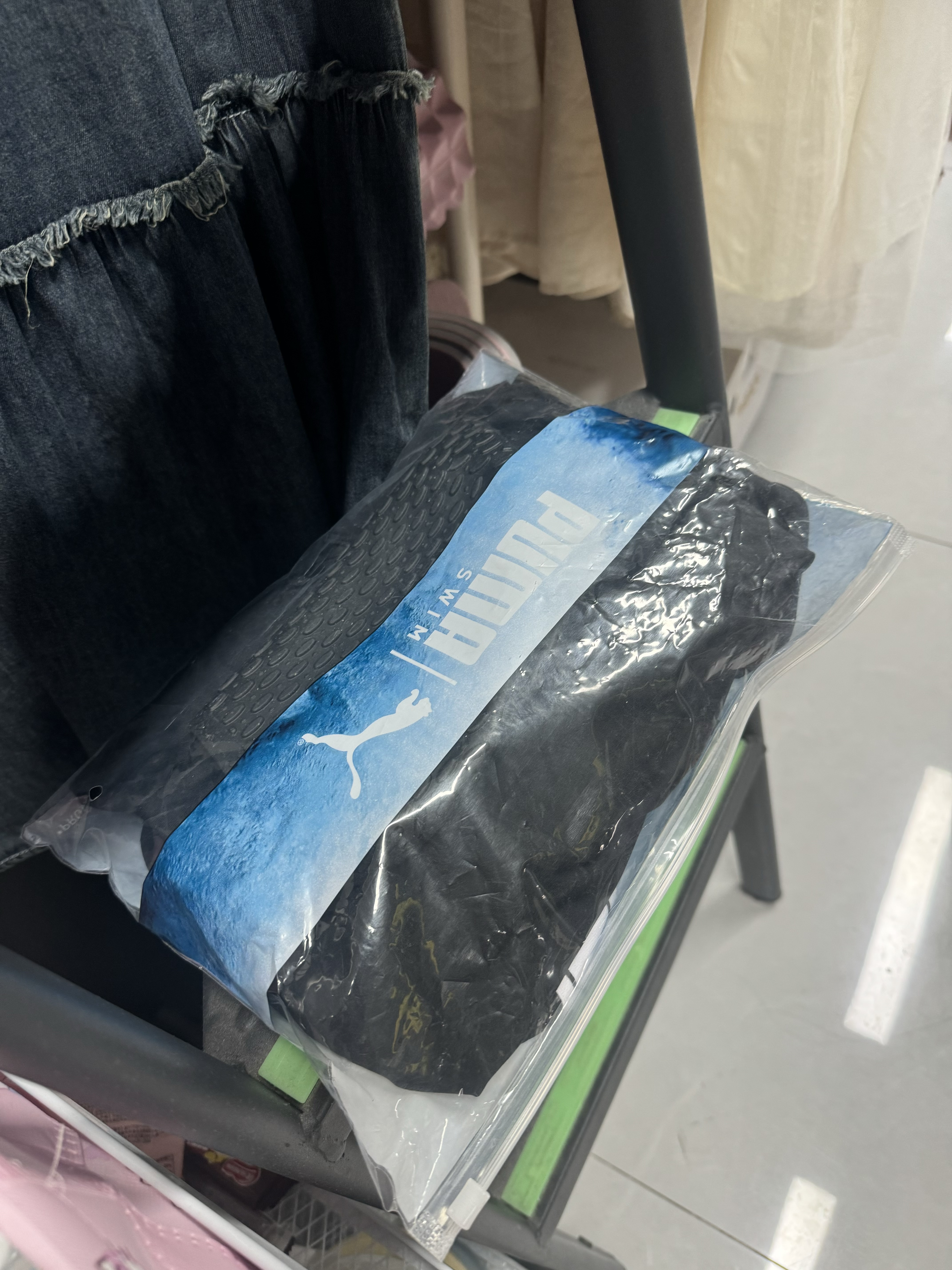 彪马（PUMA）泳衣女连体平角抗菌防晒高级感游泳衣保守显瘦温泉度假运动泳装 实拍图