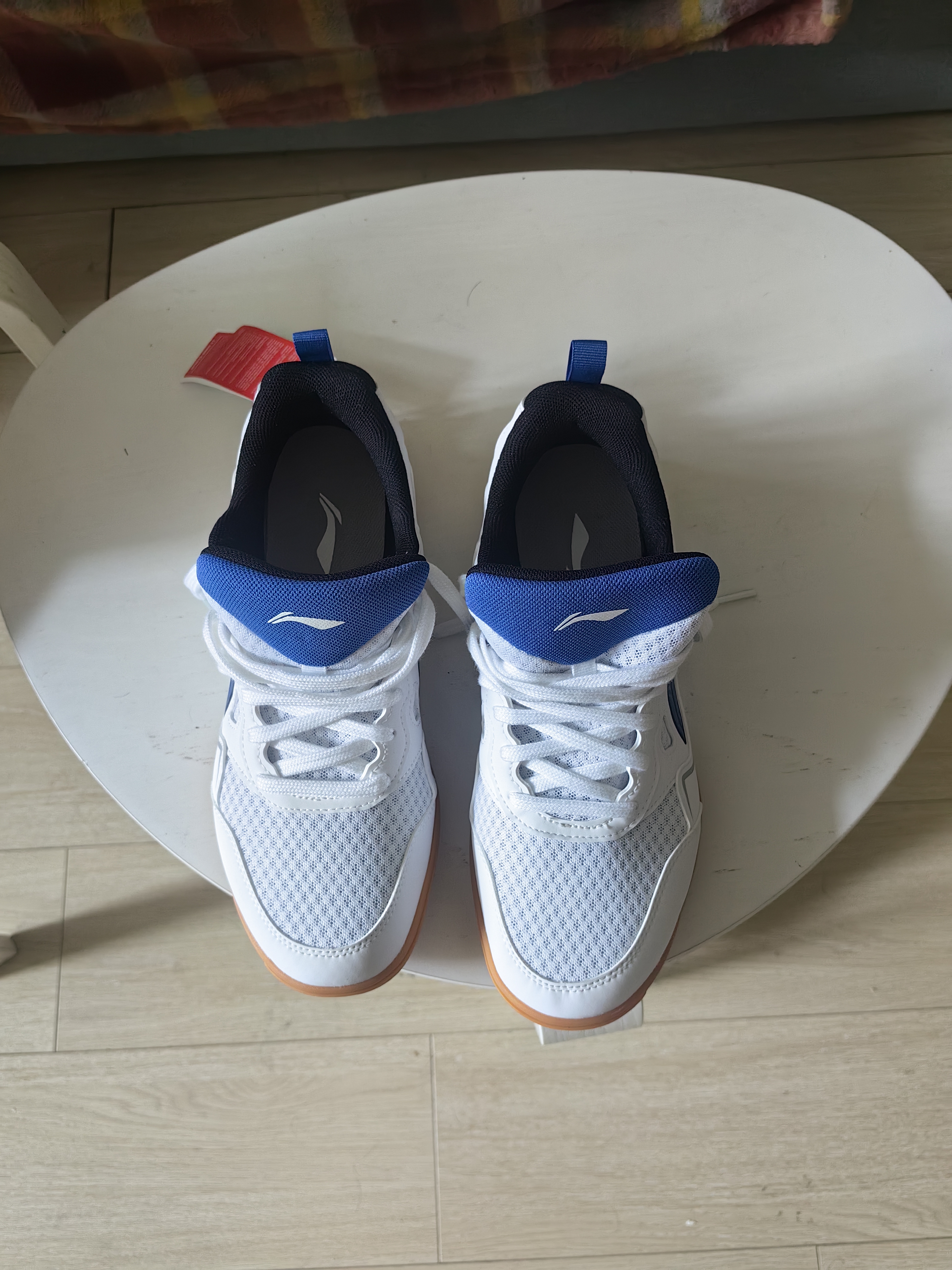李宁（LI-NING）乒乓球鞋男女专用国家队训练款业牛筋色底防滑运动鞋 白蓝42 实拍图