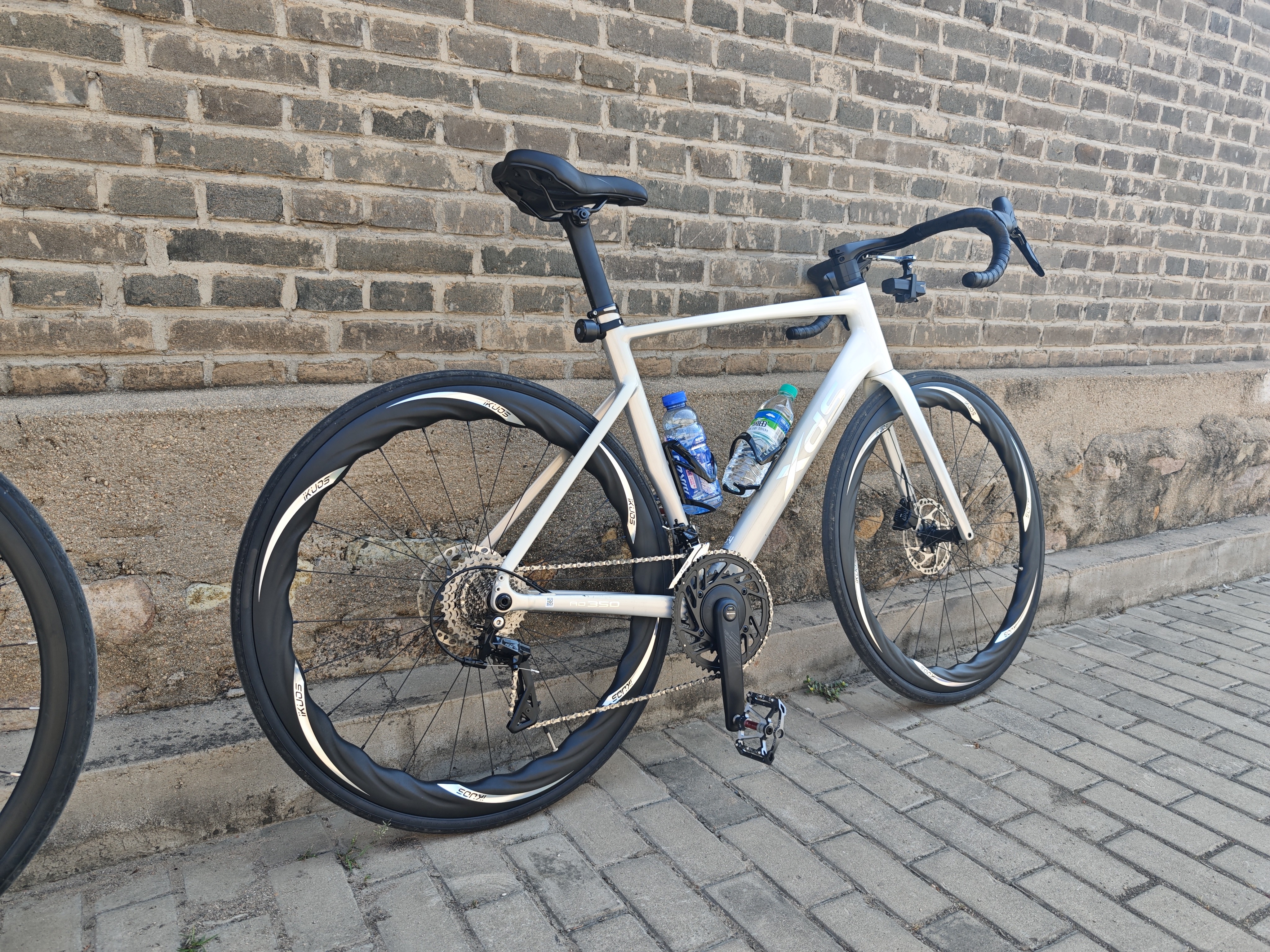 西骑者（WestBiking）三培林自行车脚踏板铝合金山地车通用轴承脚蹬公路单车配件 银色 实拍图
