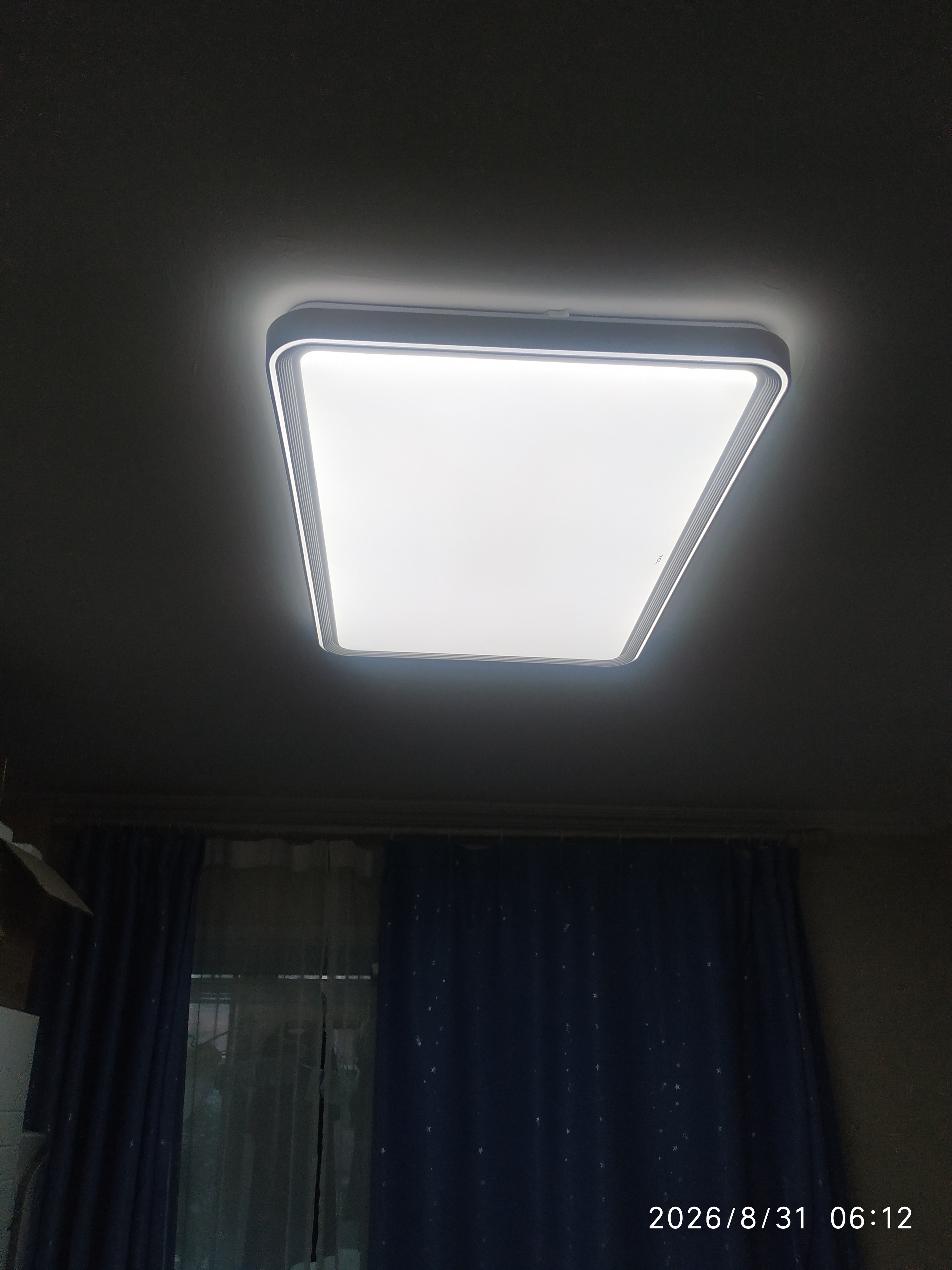 TCL照明LED吸顶灯客厅大厅主灯全光谱防蓝光中山灯 震晖系列 实拍图