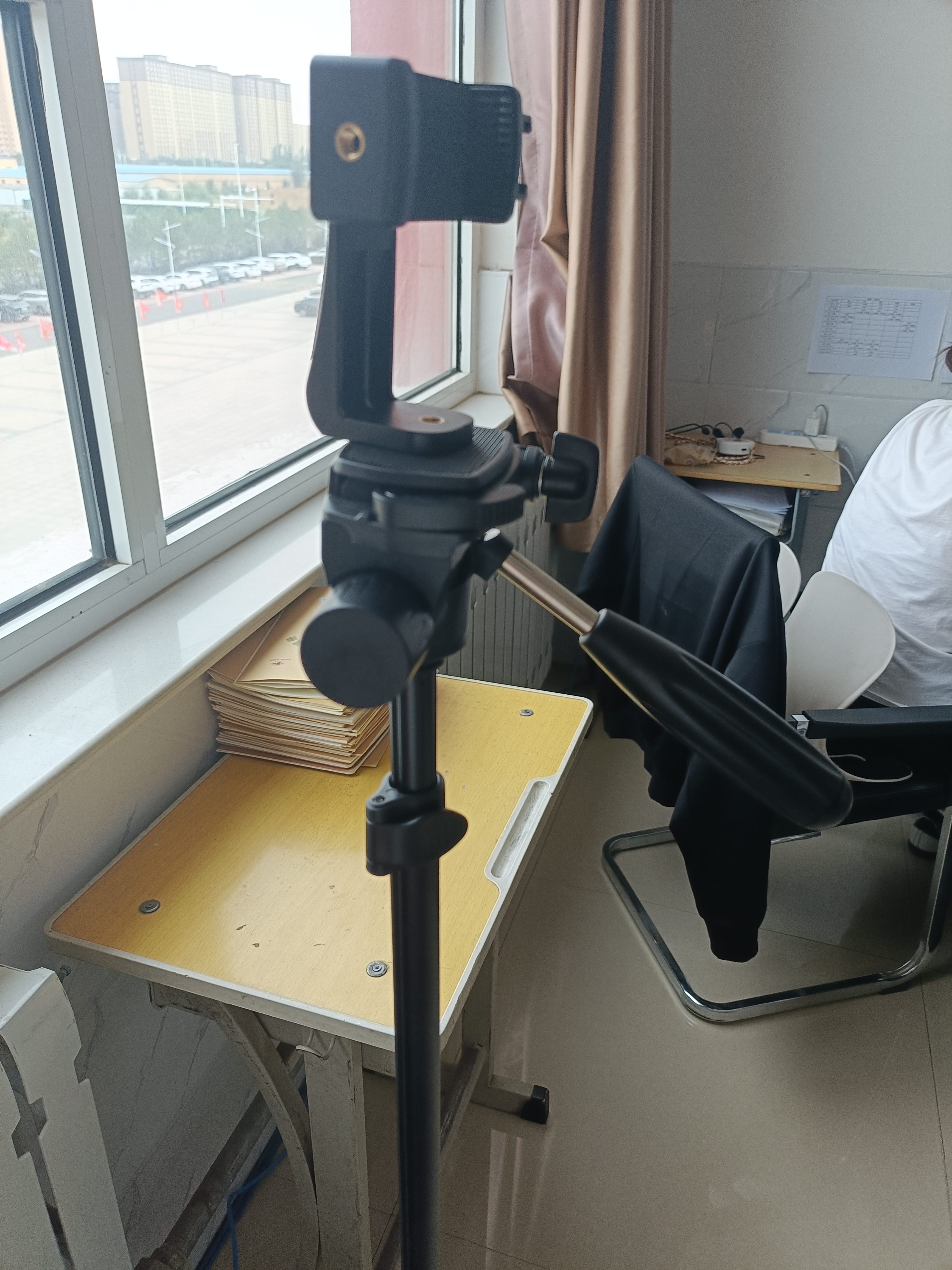 绿联手机支架落地 直播支架三脚架多功能云台防抖自拍杆户外便捷拍摄录制摄影可横竖俯拍手机架 实拍图
